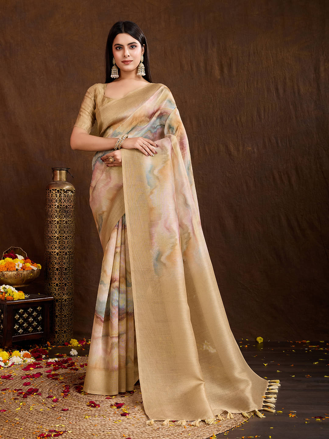     			MANTROTSAV Tissue Printed Saree With Unstitched Blouse Piece ( Gold )