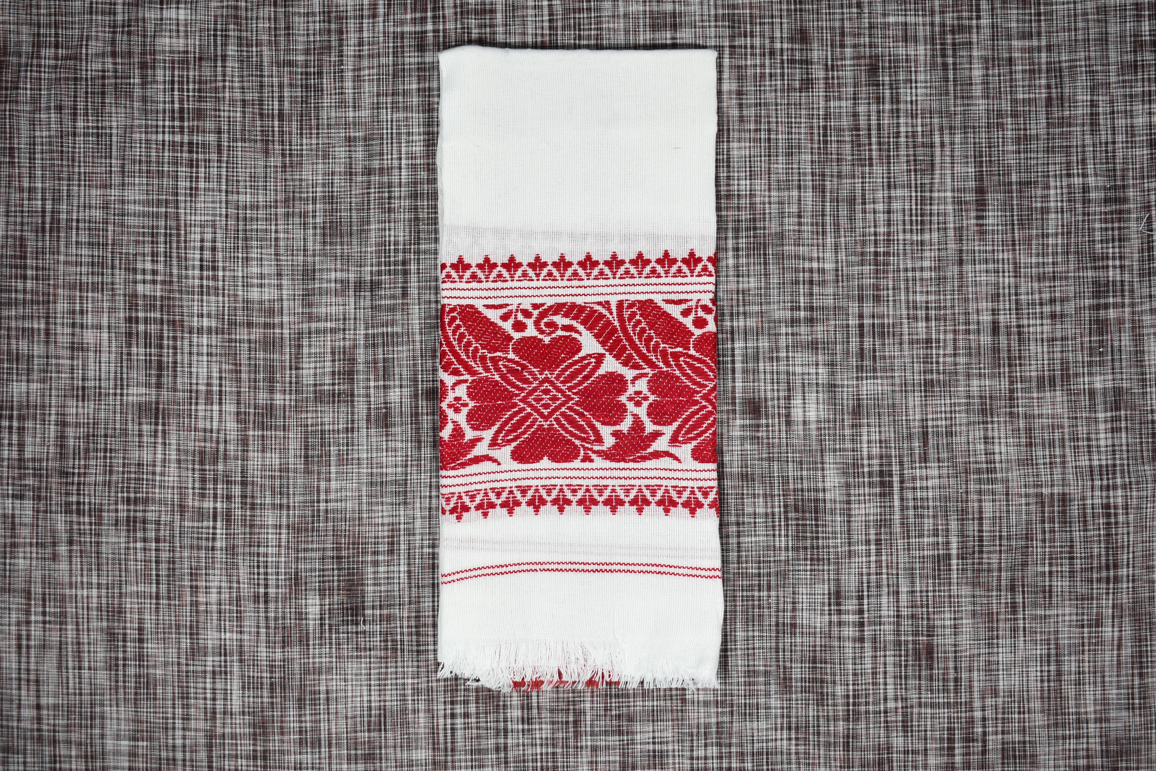     			Shyam Handloom Pack of 1 Cotton Below 300 -GSM Bath Towel ( Maroon )