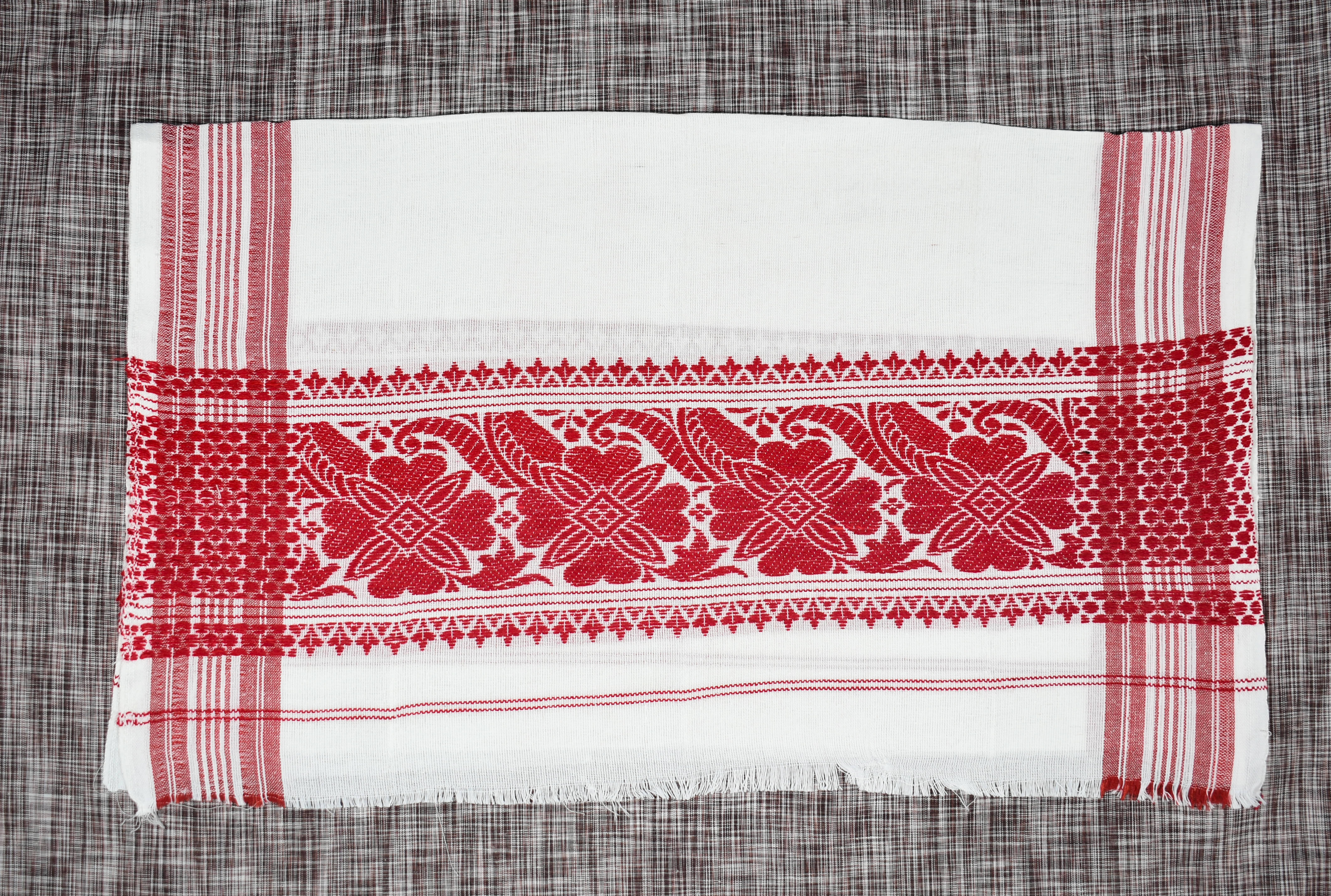    			Shyam Handloom Pack of 2 Cotton Below 300 -GSM Bath Towel ( Maroon )