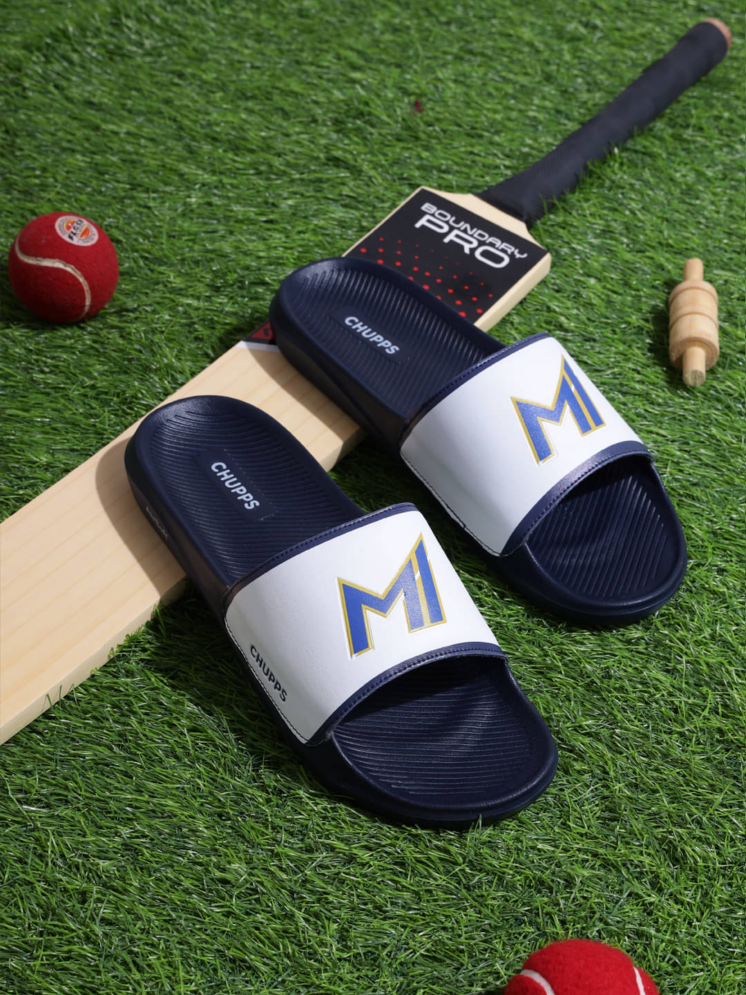     			CHUPPS White Men's Slide Flip Flop