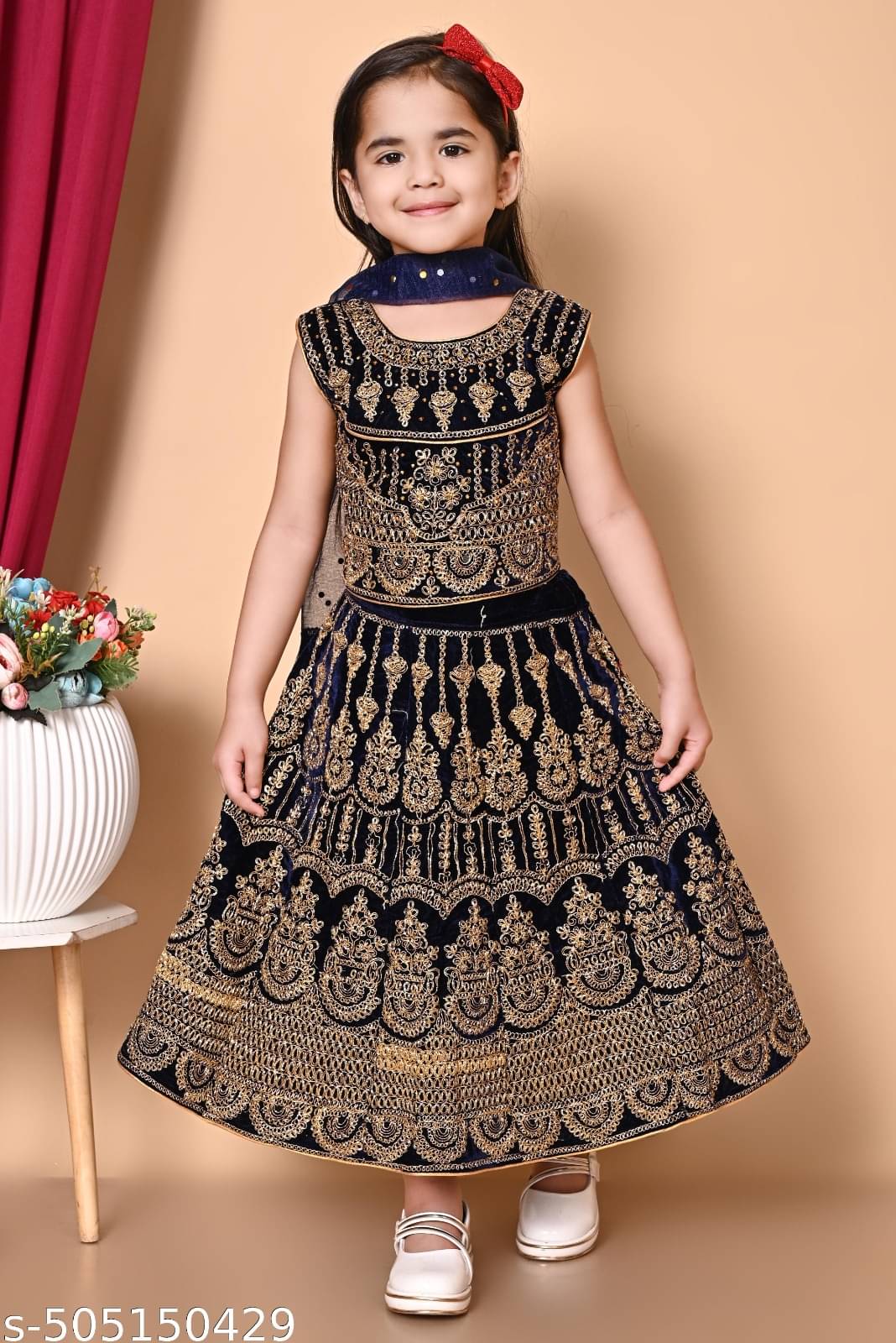     			DS DRESSES Velvet Lehenga Choli Set For Girls ( Pack of 1 , Blue )