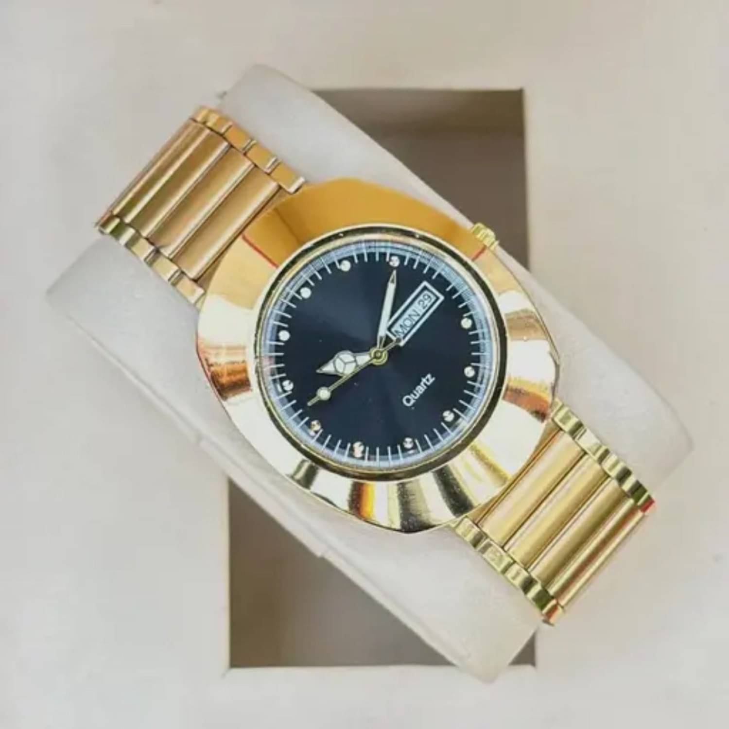     			MARKRIN Gold Stainless Steel Analog Men's Watch