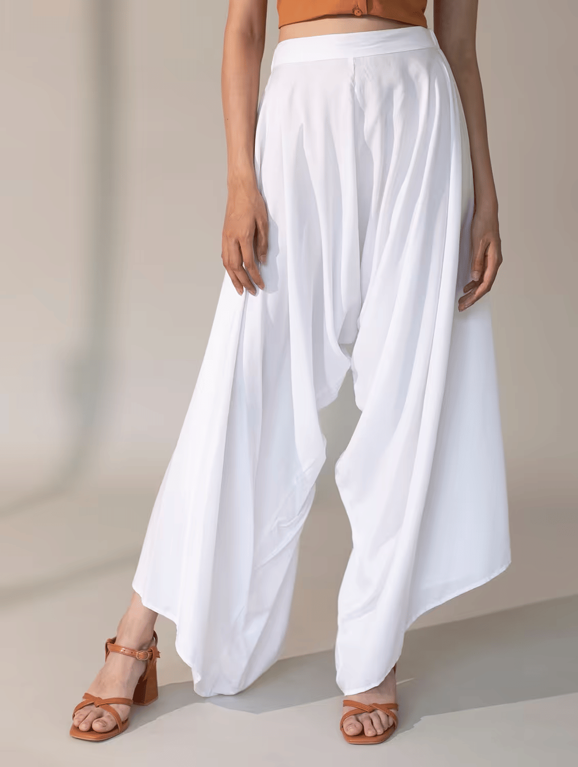     			N-Gal - White Rayon Women's Ruffled Palazzos ( Pack of 1 )