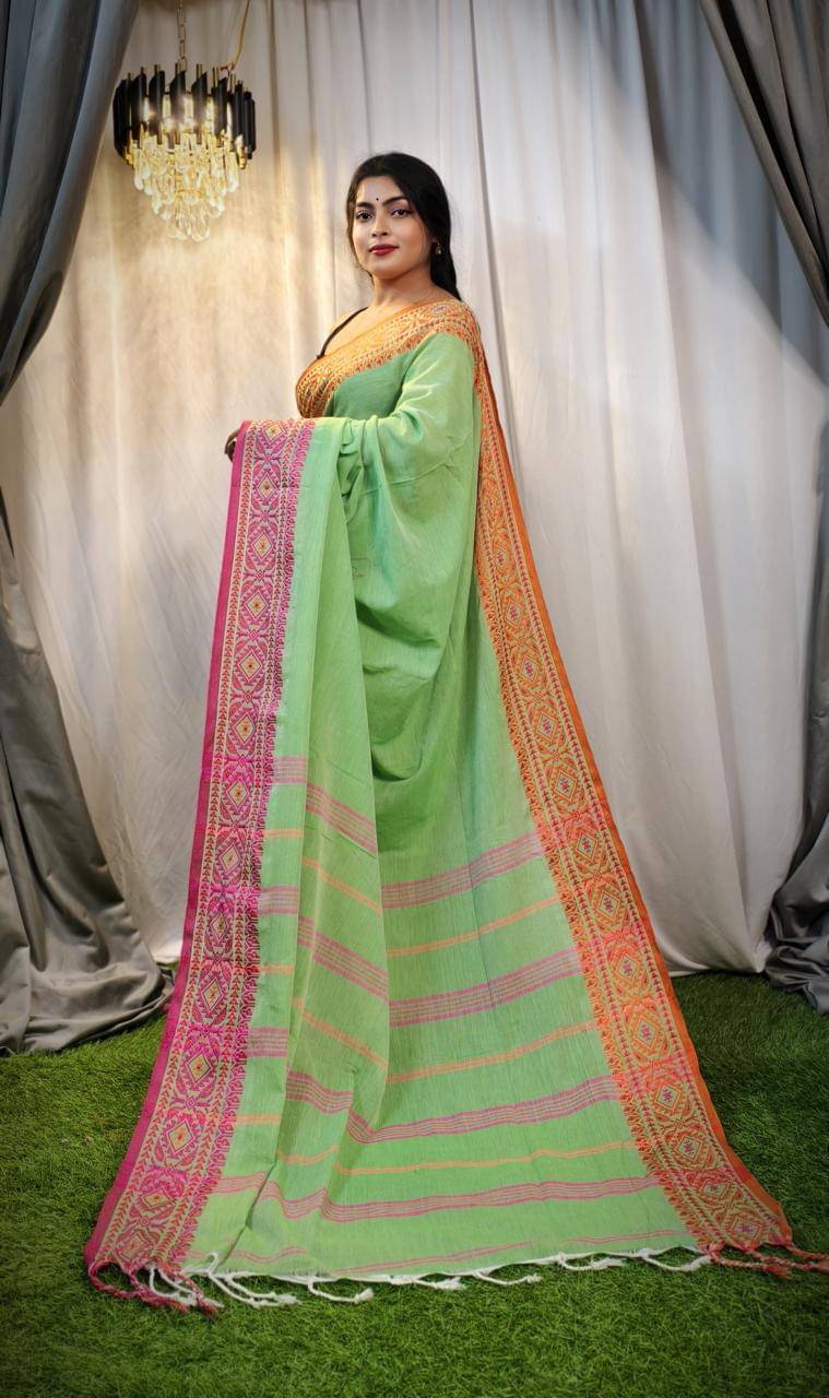 SARADA HANDLOOM Cotton Striped Saree With Unstitched Blouse Piece ( Green )     			SARADA HANDLOOM Cotton Striped Saree With Unstitched Blouse Piece ( Green )