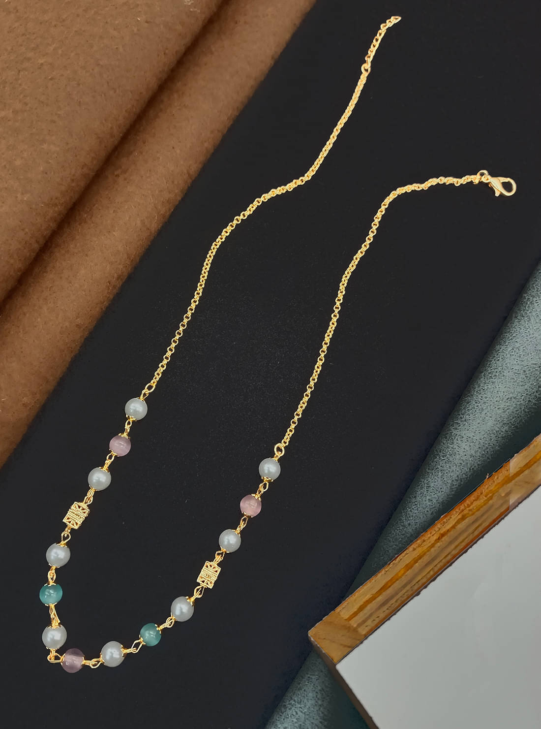    			SHANKHRAJ MA LL Multi Color Metal Necklace ( Pack of 1 )