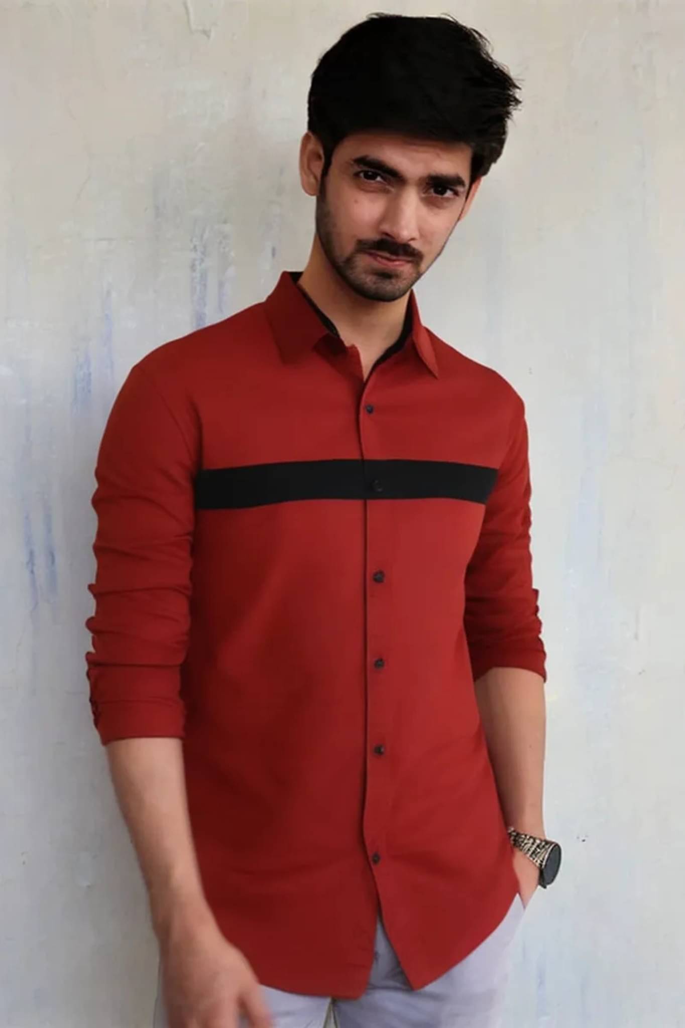 VERTUSY Cotton Blend Regular Fit Striped Full Sleeves Men's Casual Shirt - Red ( Pack of 1 ) VERTUSY Cotton Blend Regular Fit Striped Full Sleeves Men's Casual Shirt - Red ( Pack of 1 )