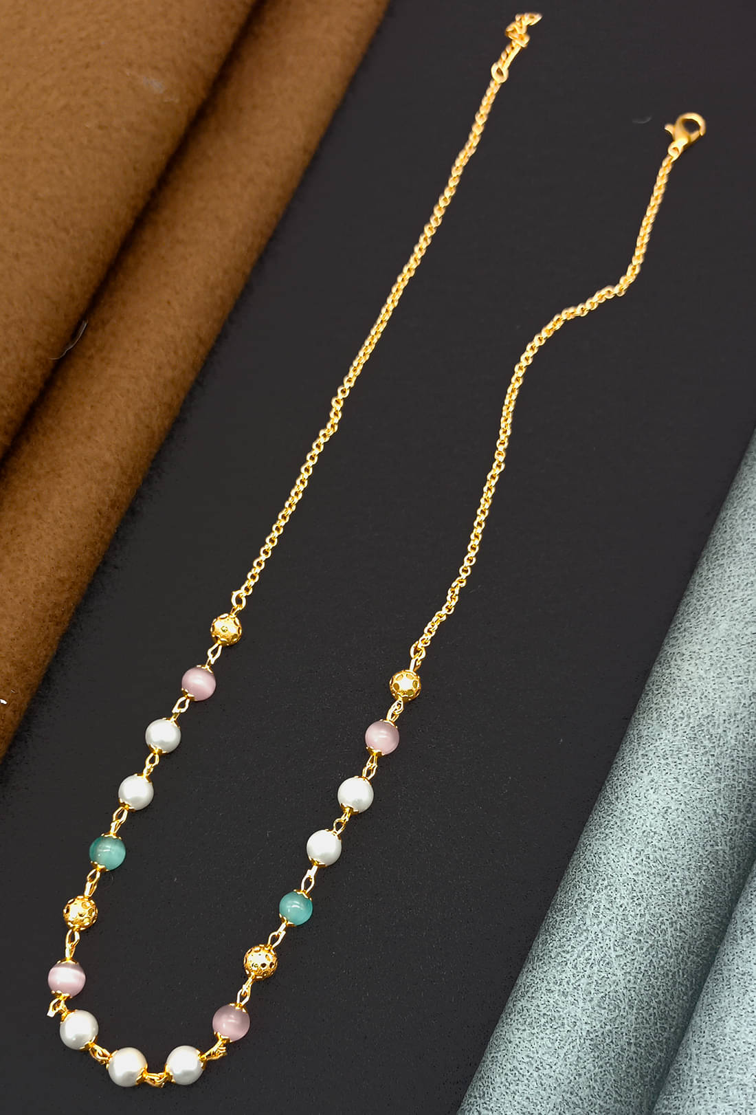     			shankhraj mall Multi Color Metal Necklace ( Pack of 1 )