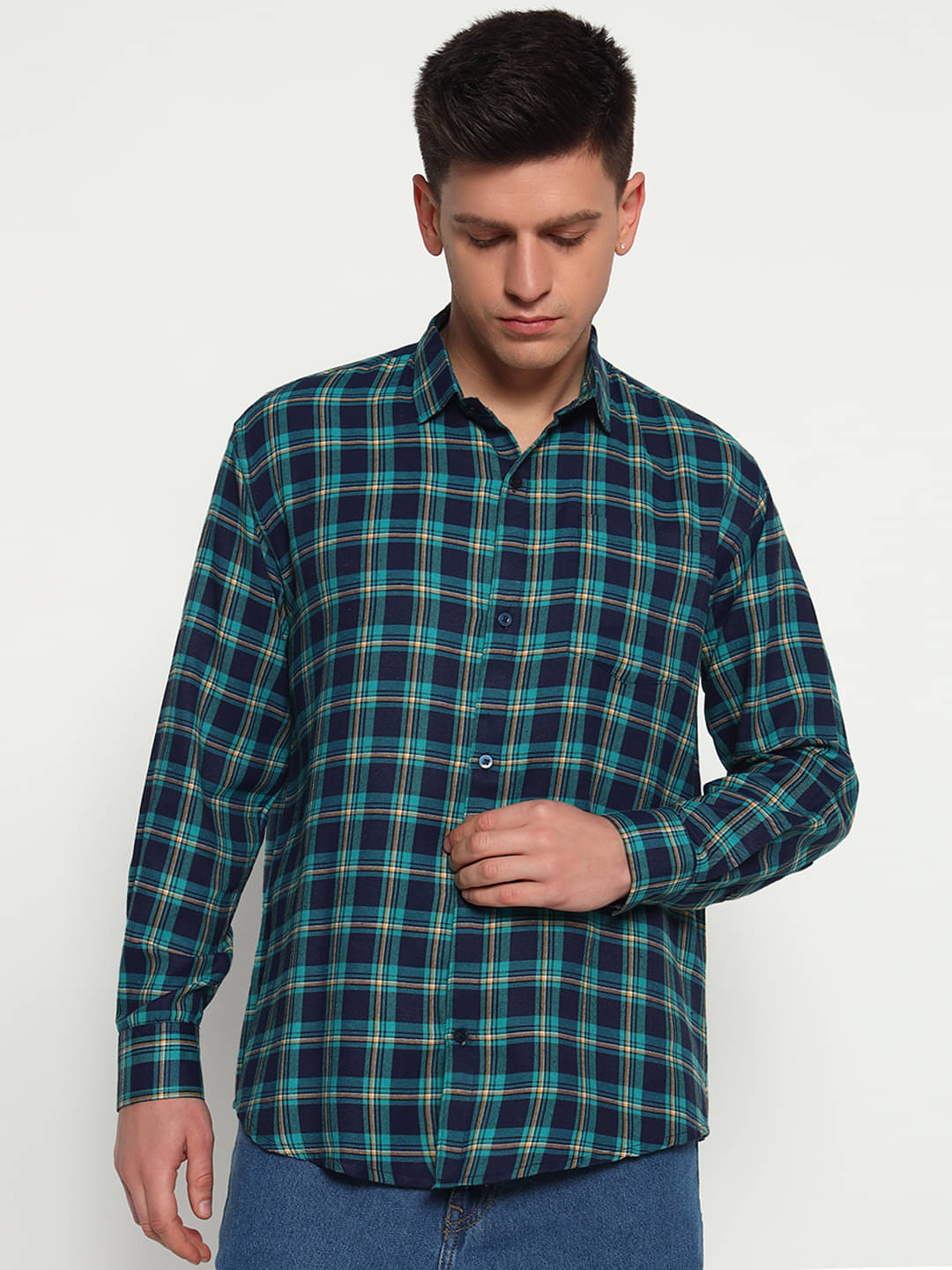 Buscott Cotton Blend Regular Fit Checks Full Sleeves Men's Casual Shirt - Green ( Pack of 1 ) Buscott Cotton Blend Regular Fit Checks Full Sleeves Men's Casual Shirt - Green ( Pack of 1 )