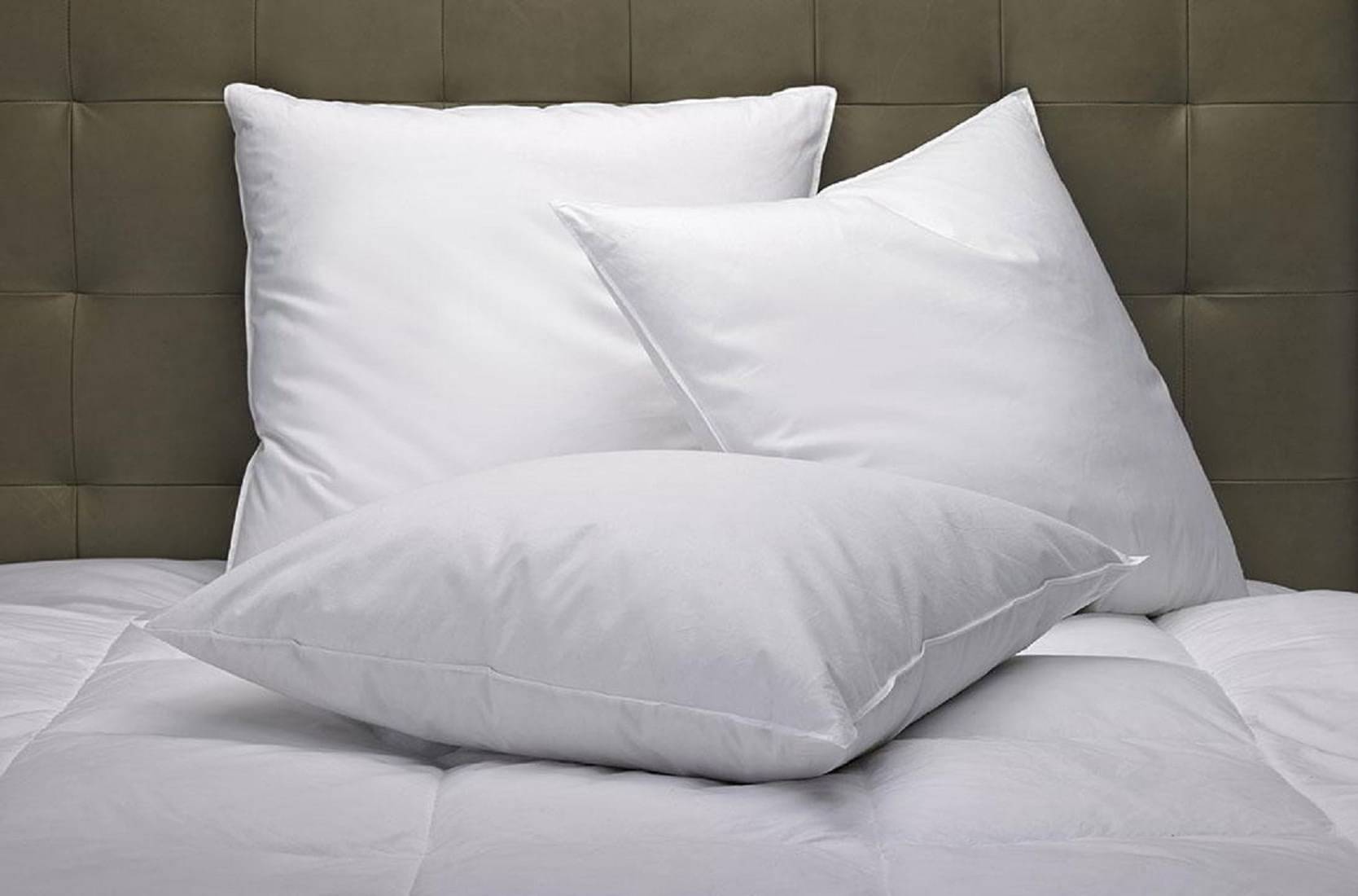JDXONLINESALE Set of 3 White Polyester Filled Cushion JDXONLINESALE Set of 3 White Polyester Filled Cushion