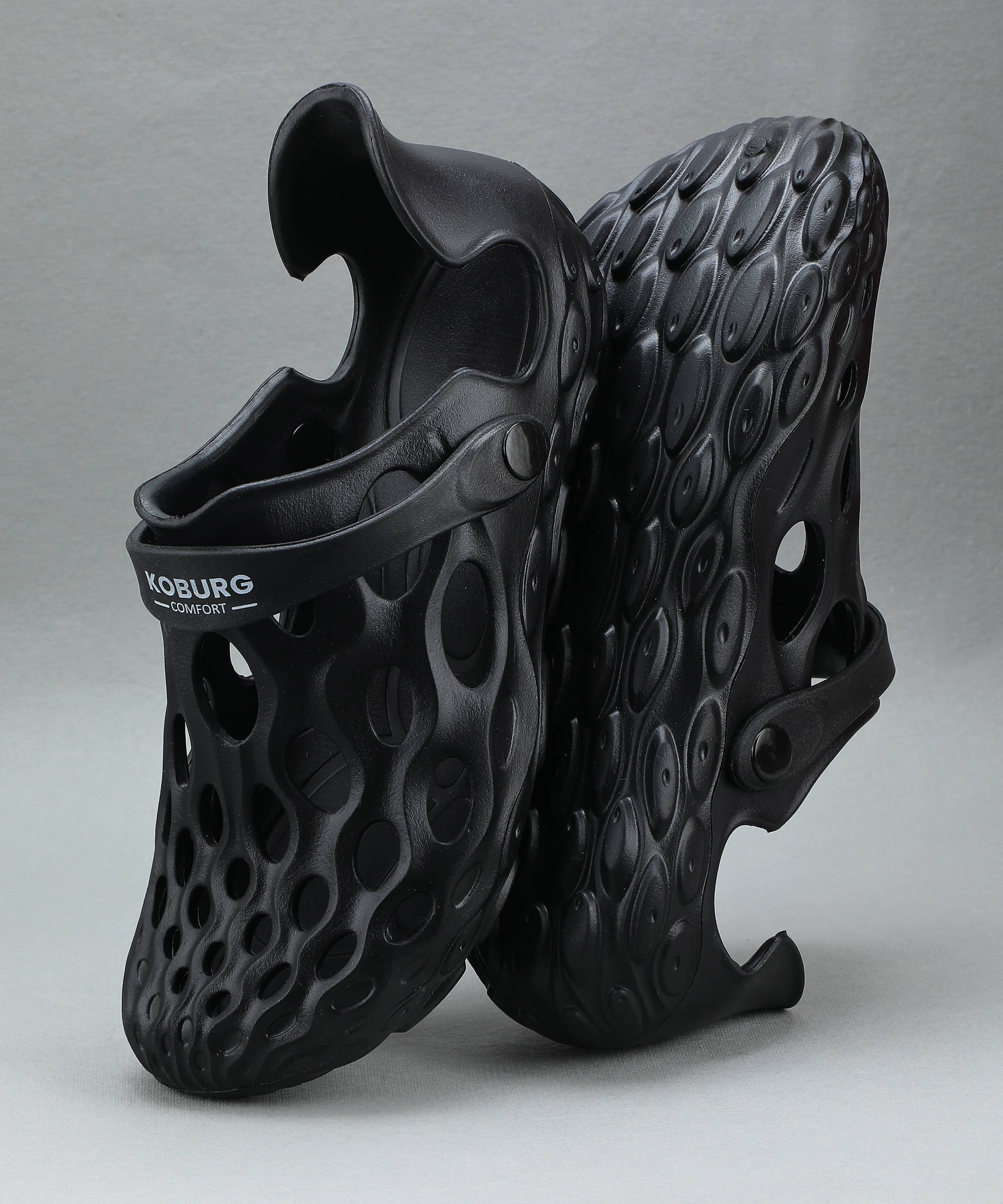     			koburg - Black Men's Clogs