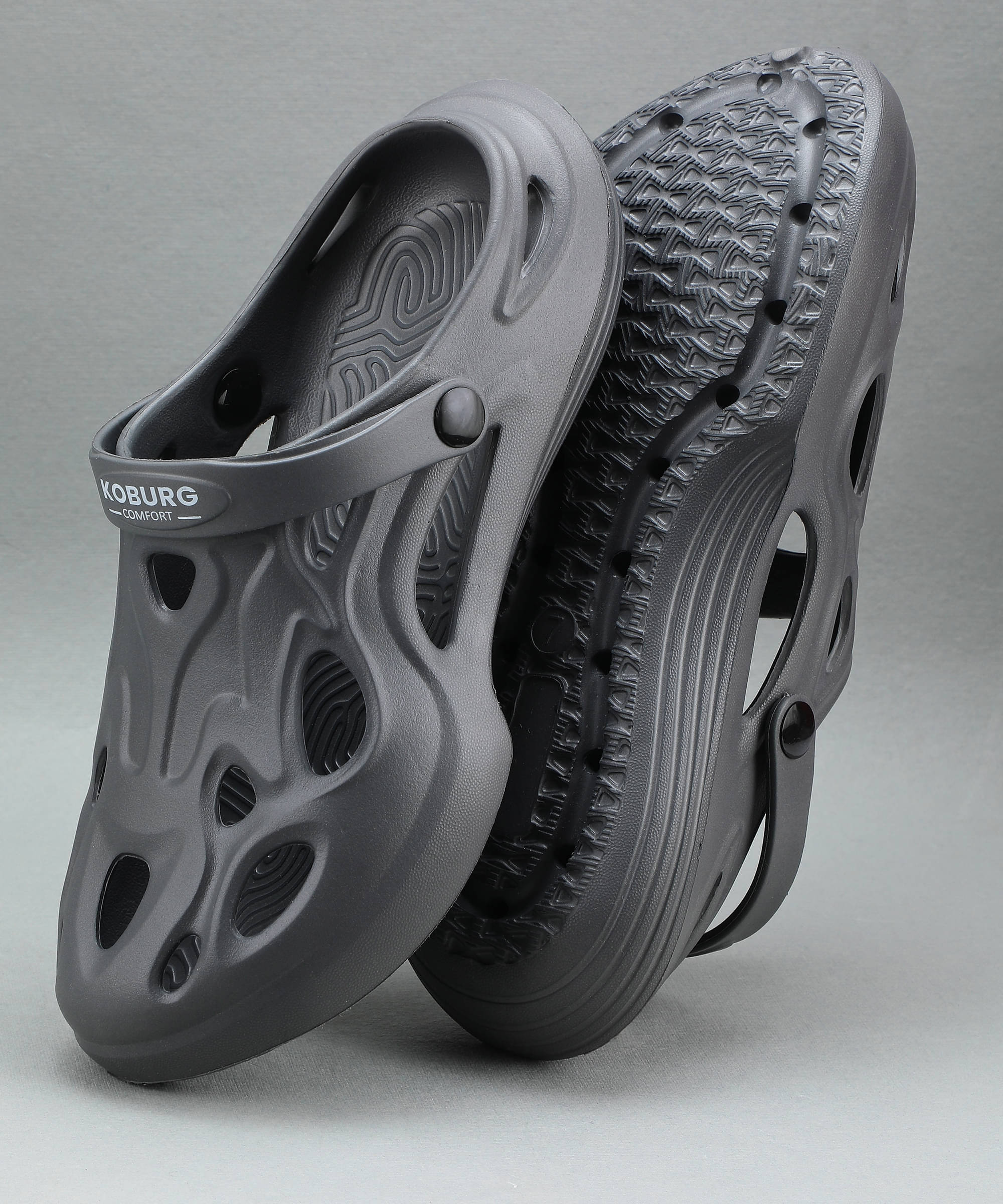     			koburg - Grey Men's Clogs