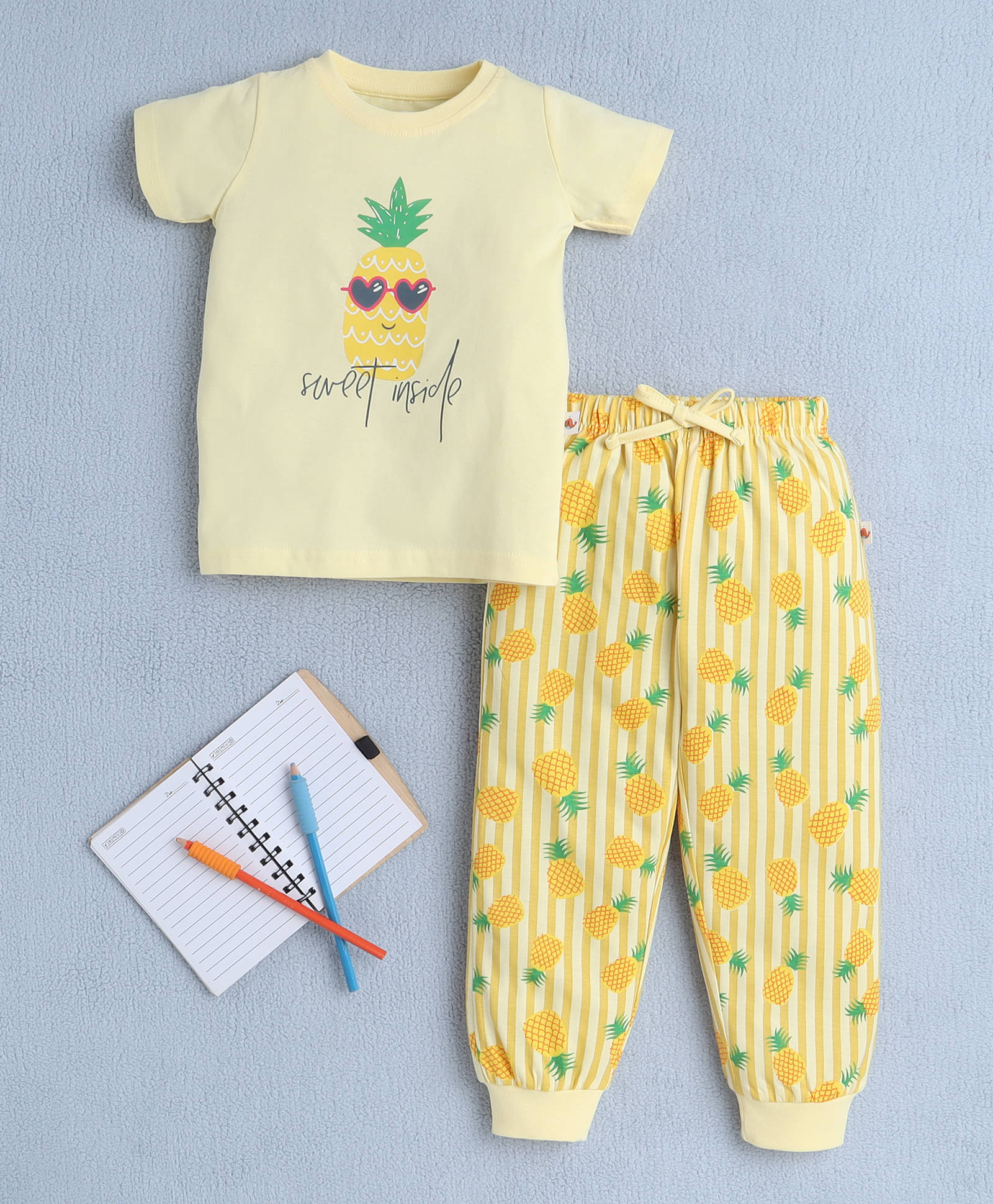     			BUMZEE Pack of 1 Boys 100% Cotton Tshirt & Pajama Set ( Yellow )