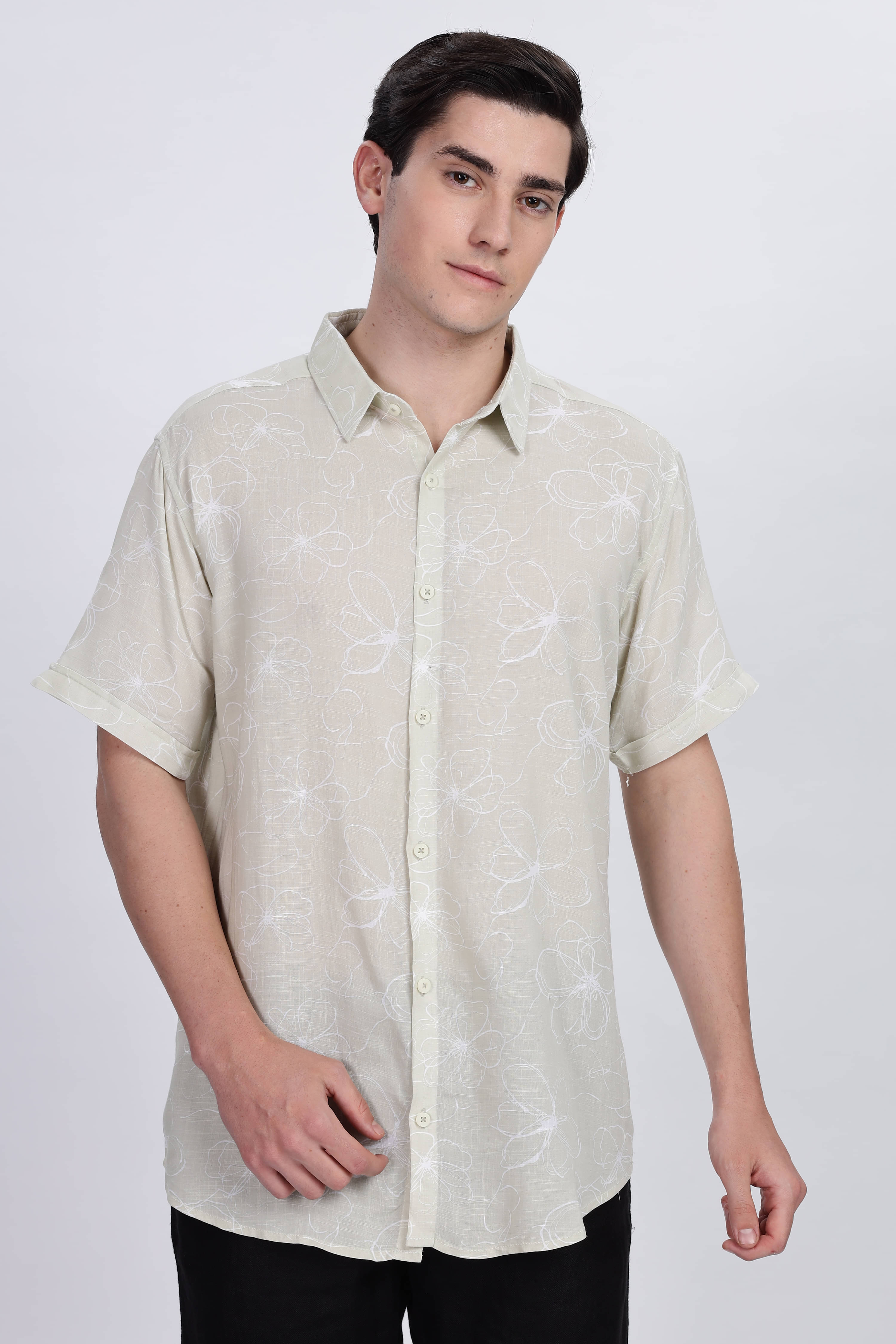     			COLOR HUNT Rayon Regular Fit Printed Half Sleeves Men's Casual Shirt - Olive ( Pack of 1 )