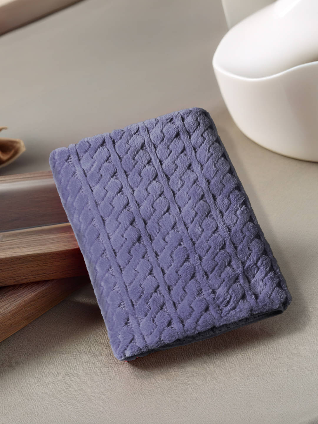     			FABINALIV Pack of 1 Cotton 425 -GSM Bath Towel ( Purple )