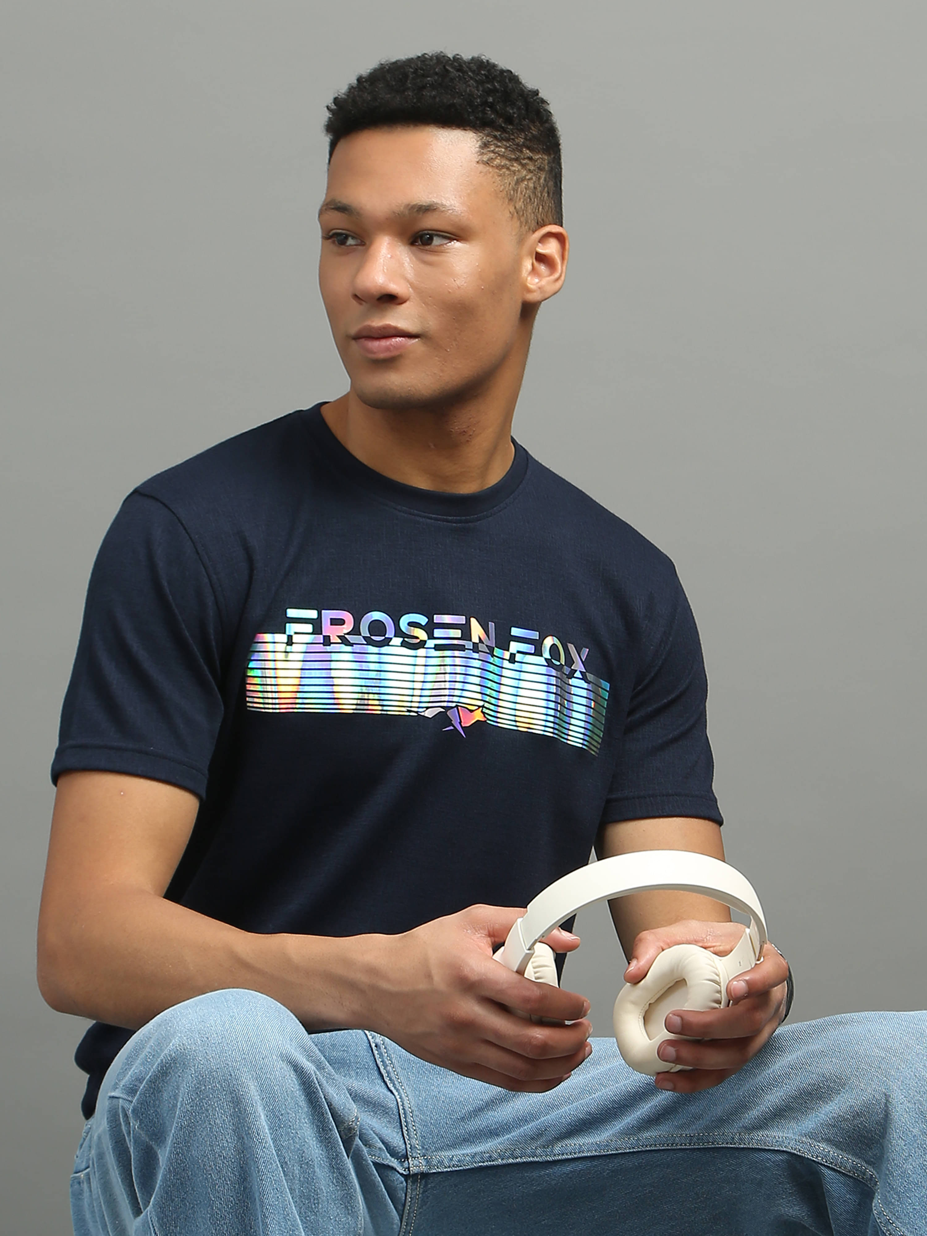 FROSEN FOX Cotton Blend Regular Fit Printed Half Sleeves Men's Round T-Shirt - Navy ( Pack of 1 )     			FROSEN FOX Cotton Blend Regular Fit Printed Half Sleeves Men's Round T-Shirt - Navy ( Pack of 1 )