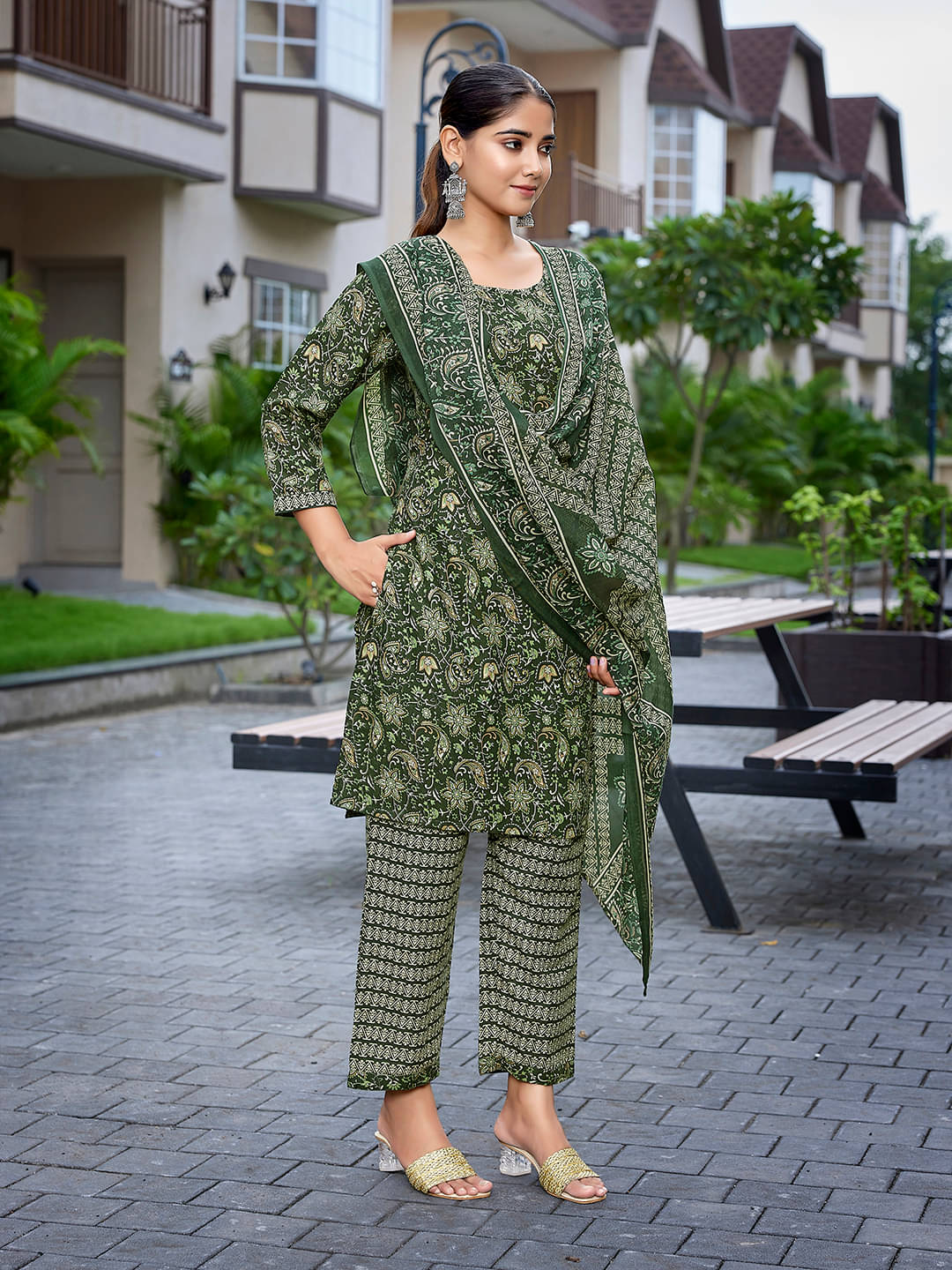     			Royal Export Cotton Blend Printed Kurti With Pants Women's Stitched Salwar Suit - Multicolor ( Pack of 1 )