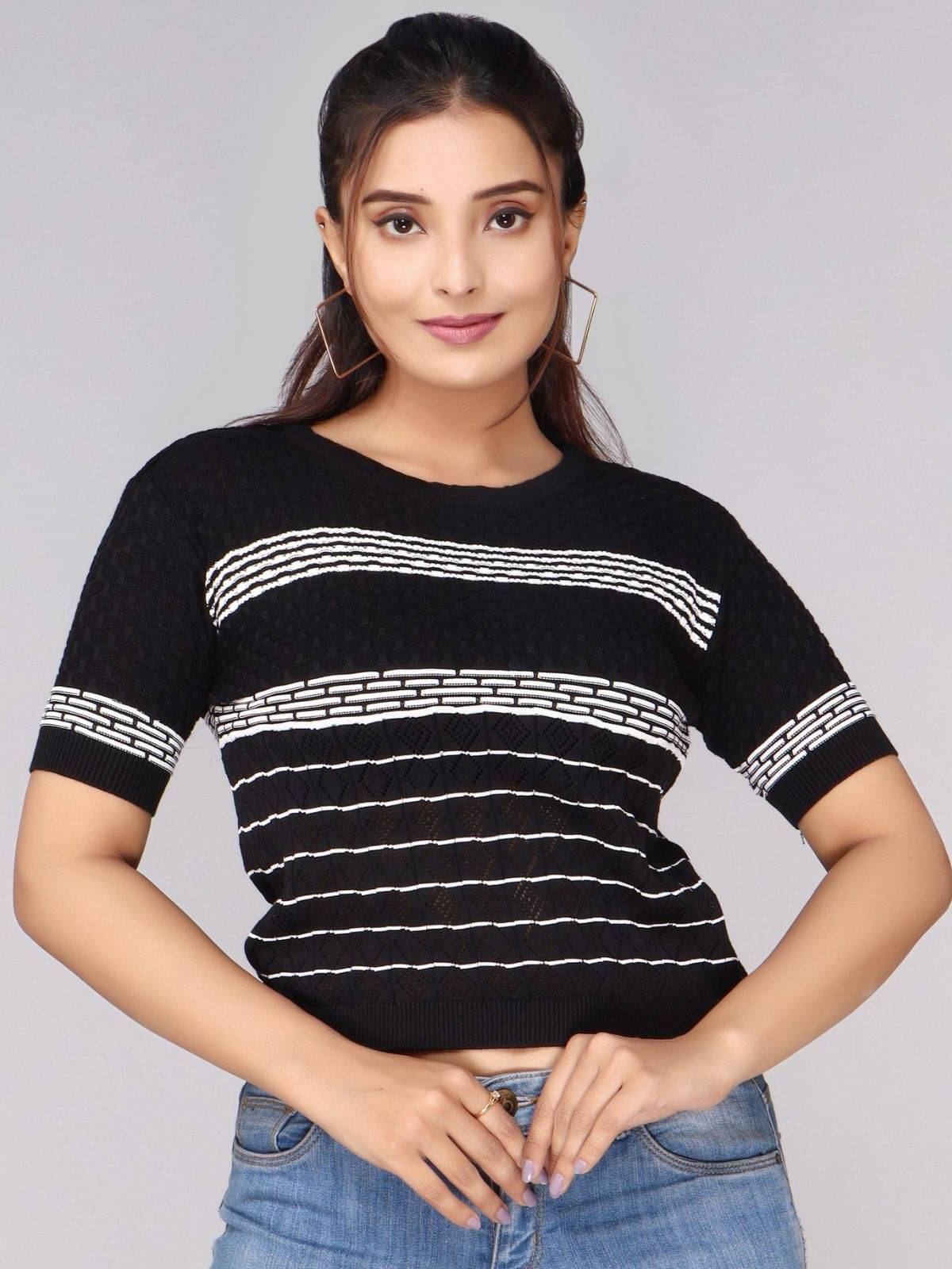     			FEVERFEW Black Cotton Linen Women's Regular Top ( Pack of 1 )