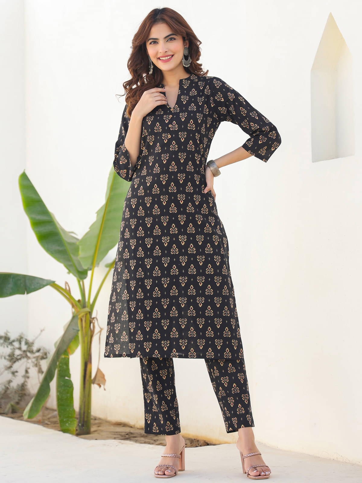 Janasya Cotton Printed Kurti With Pants Women's Stitched Salwar Suit - Black ( Pack of 1 ) Janasya Cotton Printed Kurti With Pants Women's Stitched Salwar Suit - Black ( Pack of 1 )