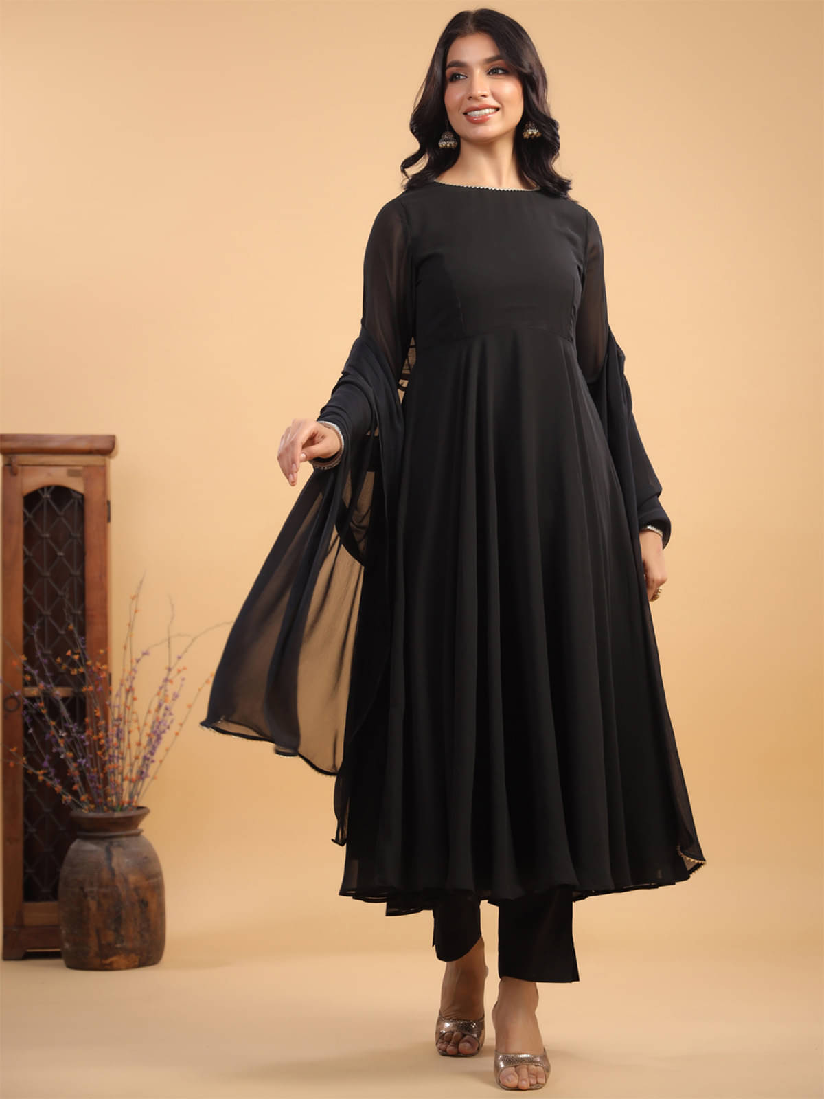 Janasya Georgette Solid Kurti With Pants Women's Stitched Salwar Suit - Black ( Pack of 1 ) Janasya Georgette Solid Kurti With Pants Women's Stitched Salwar Suit - Black ( Pack of 1 )