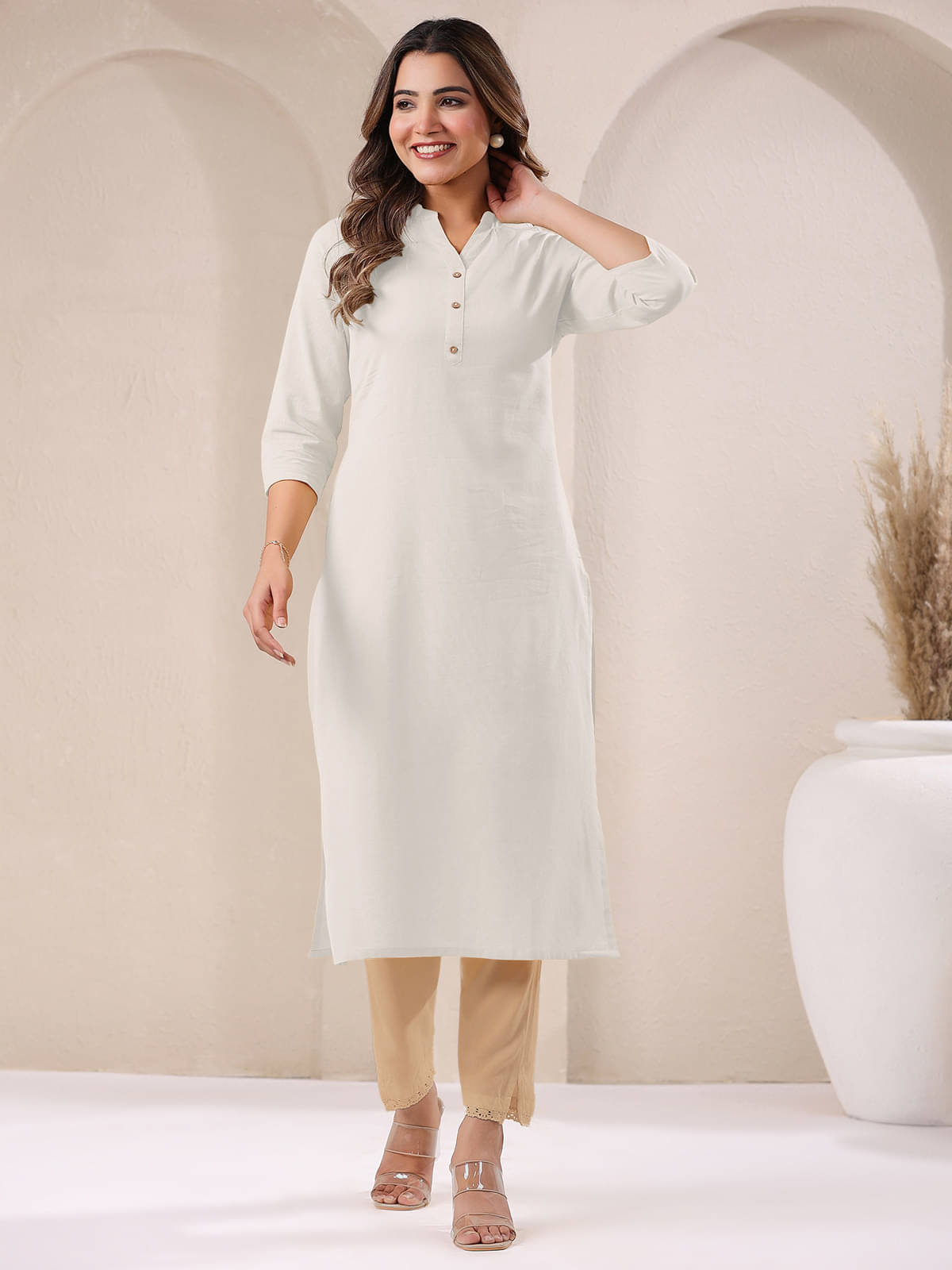     			Janasya Pack of 1 Cotton Solid Straight Women's Kurti - ( Off White )