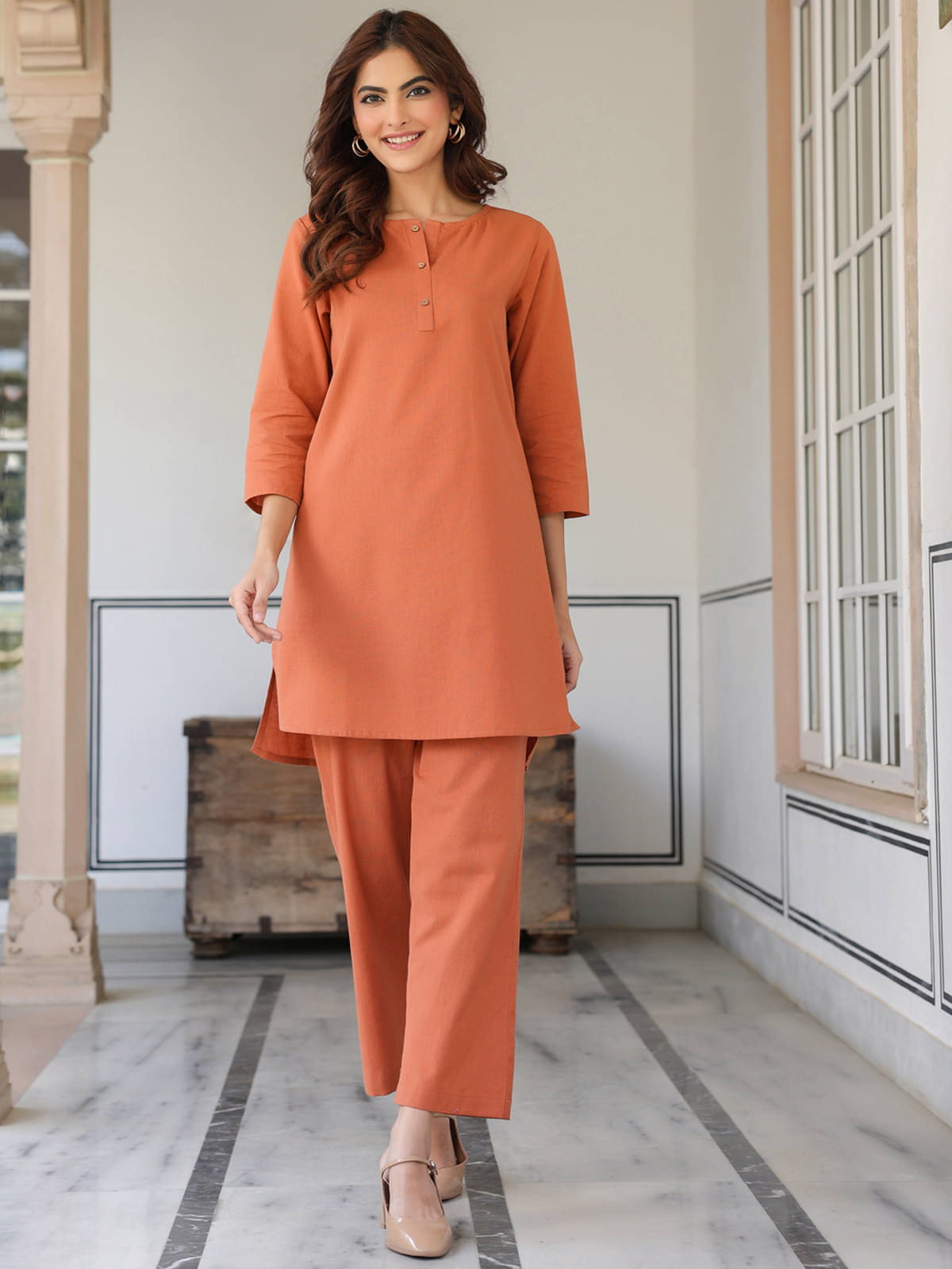     			Janasya Women Solid Tunic With Trousers Co-Ord Set ( Rust )