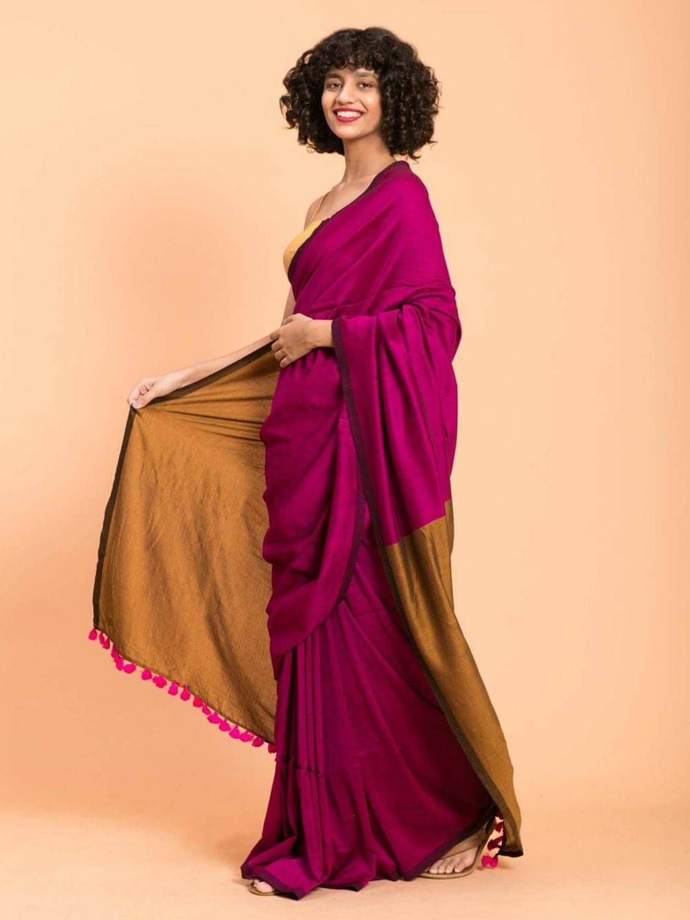 SARADA HANDLOOM Cotton Colorblock Saree With Unstitched Blouse Piece ( Rani )     			SARADA HANDLOOM Cotton Colorblock Saree With Unstitched Blouse Piece ( Rani )