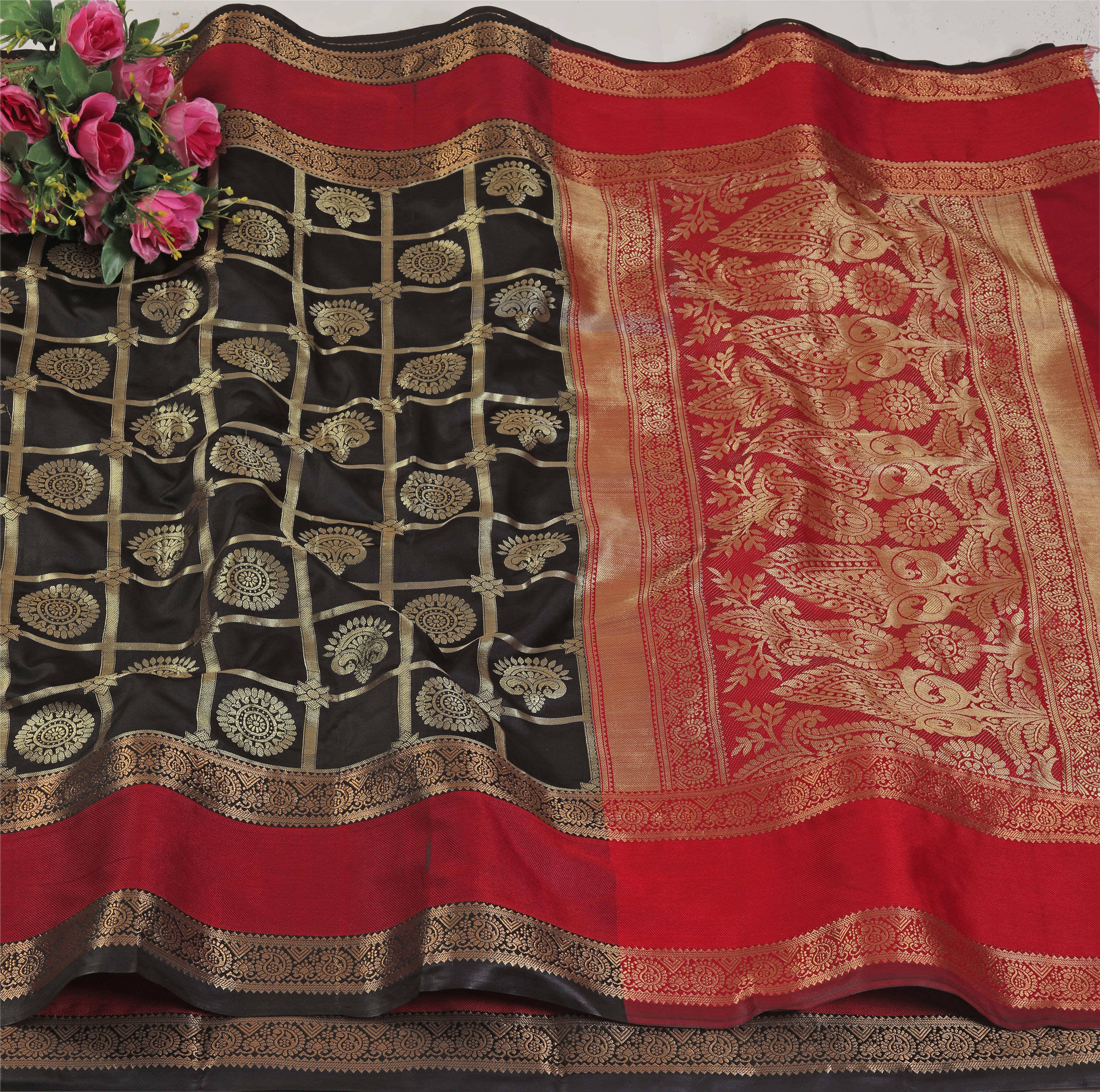 Indian Fashionista Silk Blend Woven Saree With Unstitched Blouse Piece ( Black ) Indian Fashionista Silk Blend Woven Saree With Unstitched Blouse Piece ( Black )