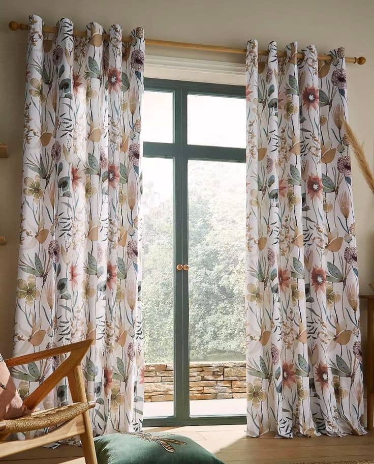 V21 decod Graphic Room Darkening Eyelet Curtain 9 ft ( Pack of 1 ) - White