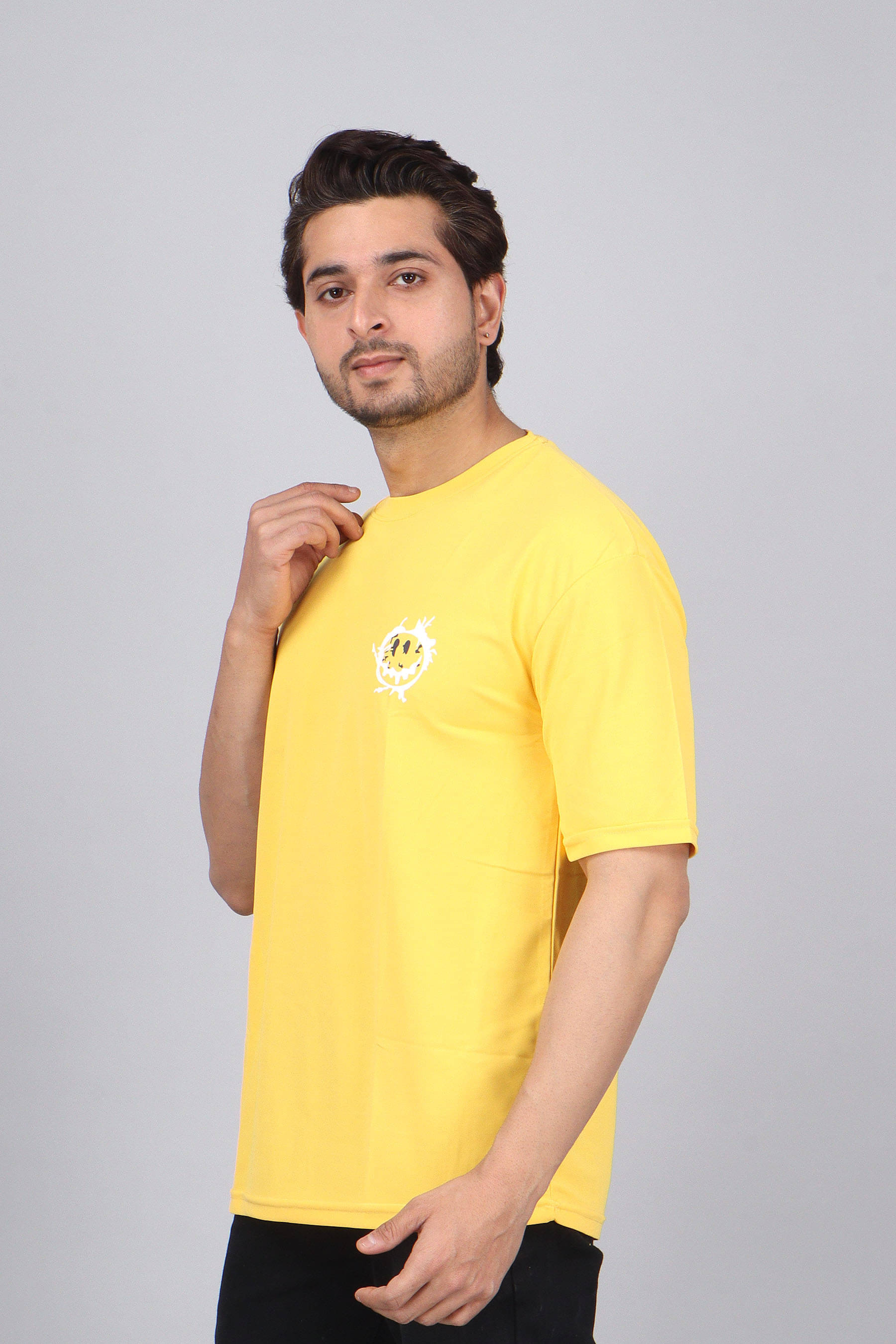 WILD ELEPHANT Polyester Regular Fit Printed Half Sleeves Men's Round T-Shirt - Yellow ( Pack of 1 ) WILD ELEPHANT Polyester Regular Fit Printed Half Sleeves Men's Round T-Shirt - Yellow ( Pack of 1 )