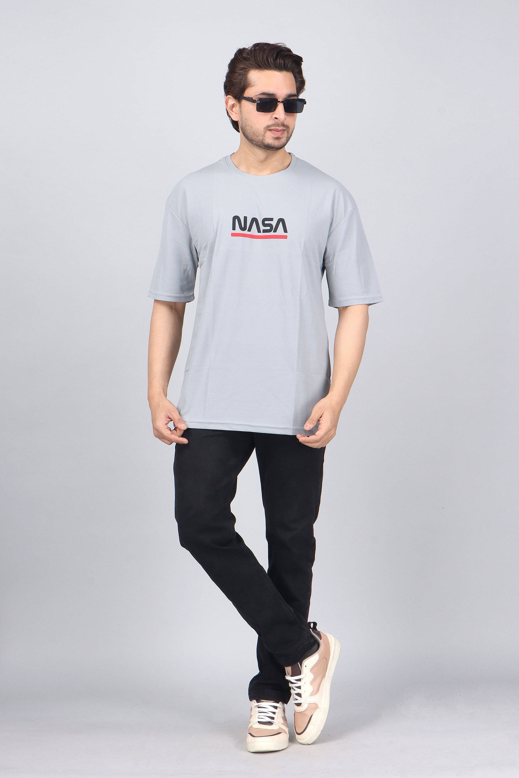     			WILD ELEPHANT Polyester Regular Fit Printed Half Sleeves Men's Round T-Shirt - Light Grey ( Pack of 1 )