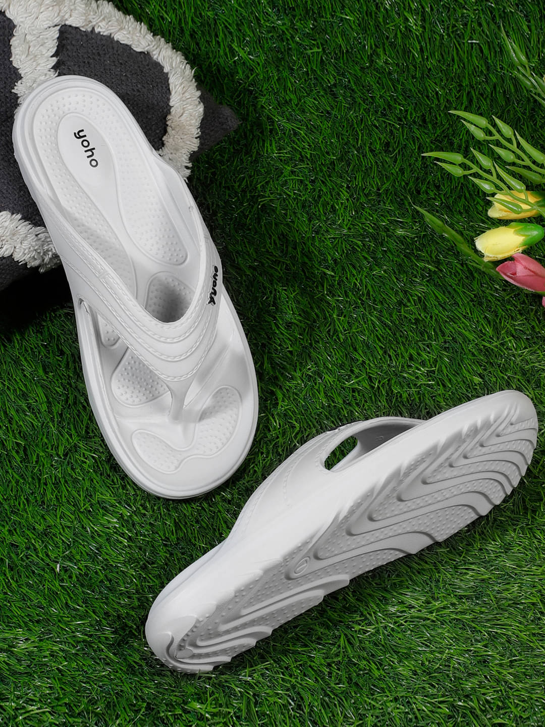     			Yoho Light Grey Women's Slipper