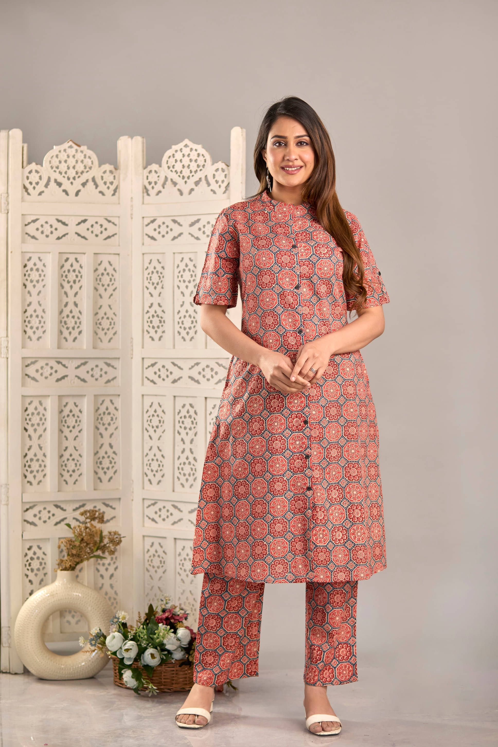     			Angvarnika Cotton Printed Kurti With Pants Women's Stitched Salwar Suit - Red ( Pack of 1 )