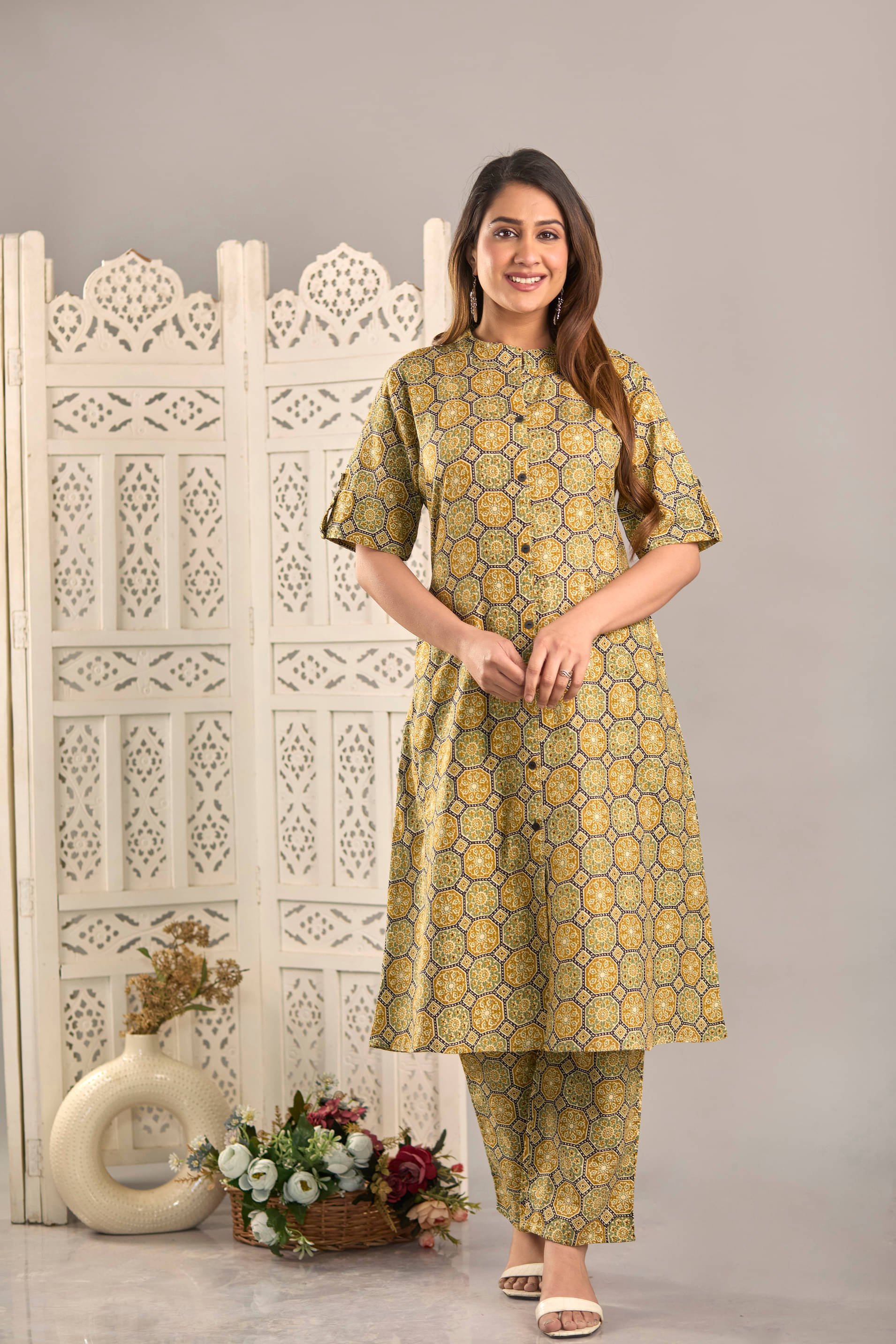     			Angvarnika Cotton Printed Kurti With Pants Women's Stitched Salwar Suit - Yellow ( Pack of 1 )