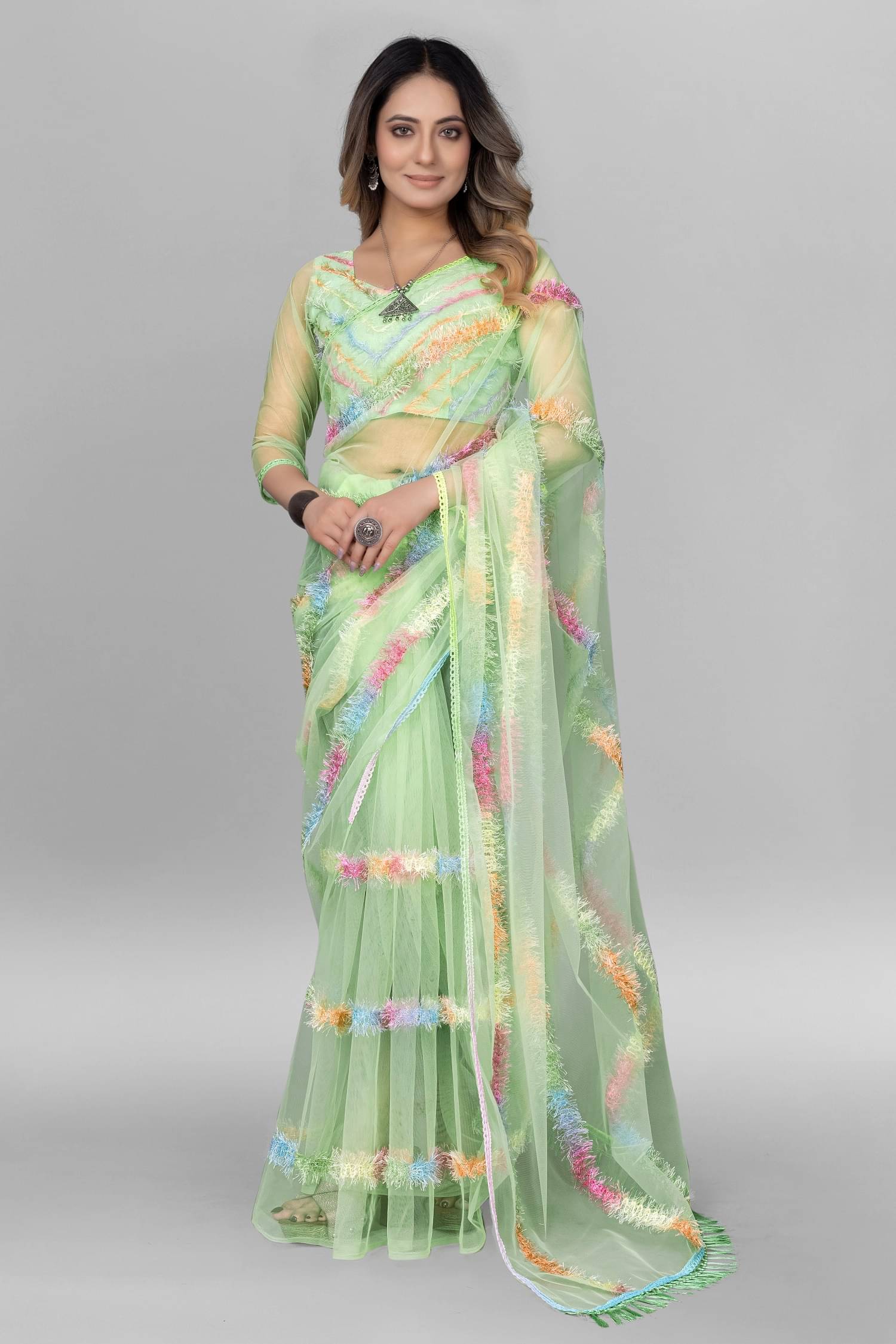     			Apnisha Net Embellished Saree With Unstitched Blouse Piece ( Sea Green )