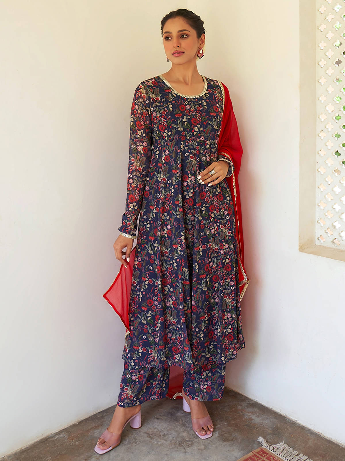 Janasya Georgette Printed Kurti With Palazzo Women's Stitched Salwar Suit - Off White ( Pack of 1 ) Janasya Georgette Printed Kurti With Palazzo Women's Stitched Salwar Suit - Off White ( Pack of 1 )
