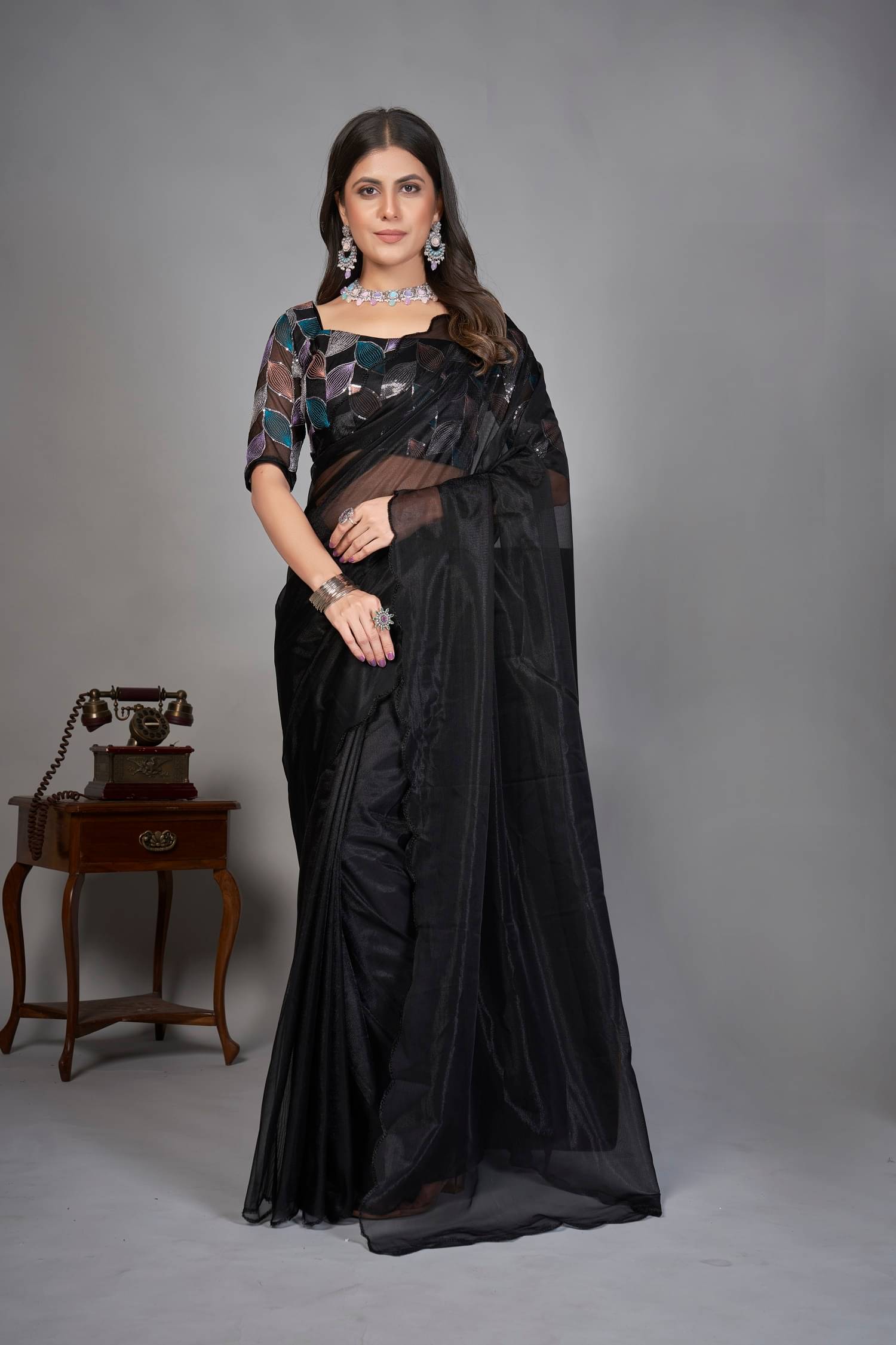     			KV Fashion Organza Embellished Saree With Unstitched Blouse Piece ( Black )