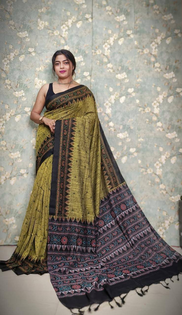 SARADA HANDLOOM Cotton Printed Saree With Unstitched Blouse Piece ( Green ) SARADA HANDLOOM Cotton Printed Saree With Unstitched Blouse Piece ( Green )