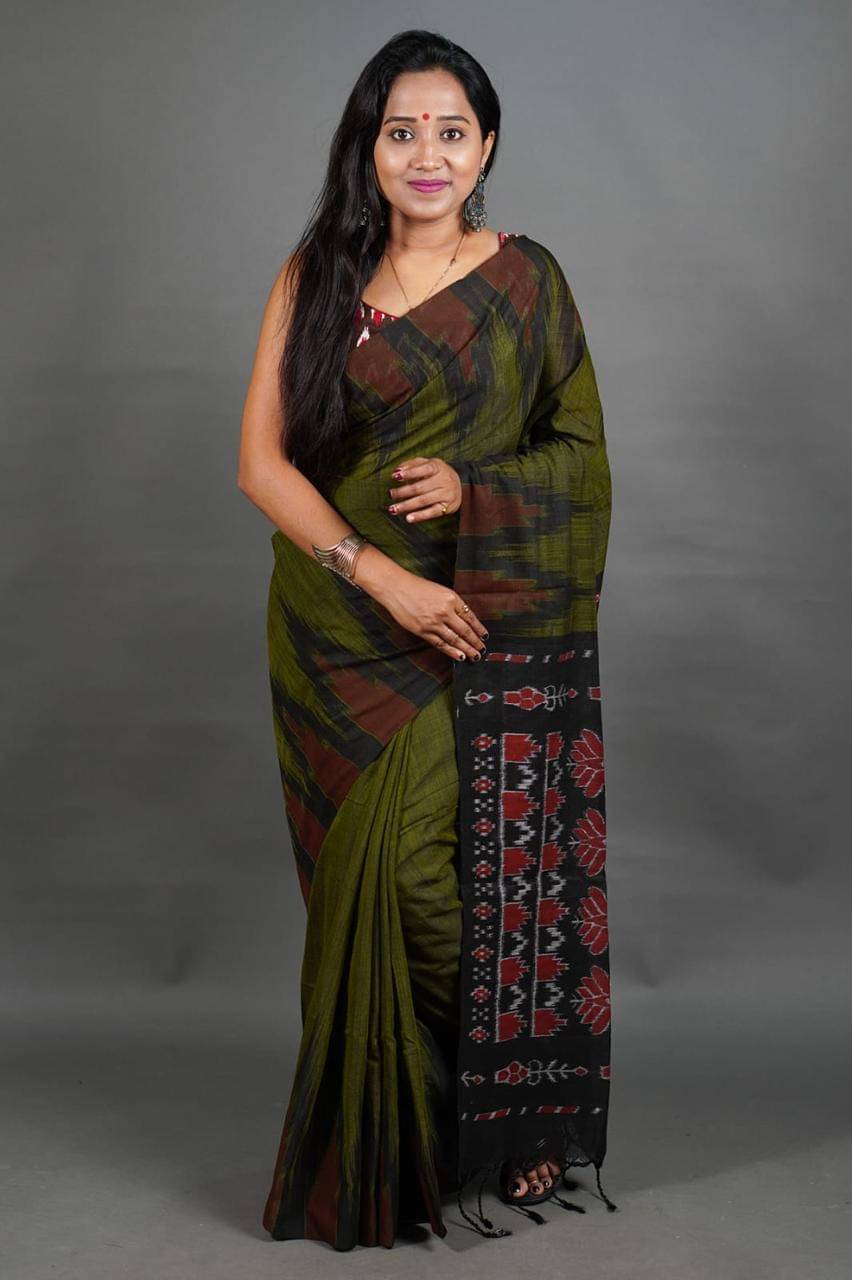 SARADA HANDLOOM Cotton Printed Saree With Unstitched Blouse Piece ( Green ) SARADA HANDLOOM Cotton Printed Saree With Unstitched Blouse Piece ( Green )