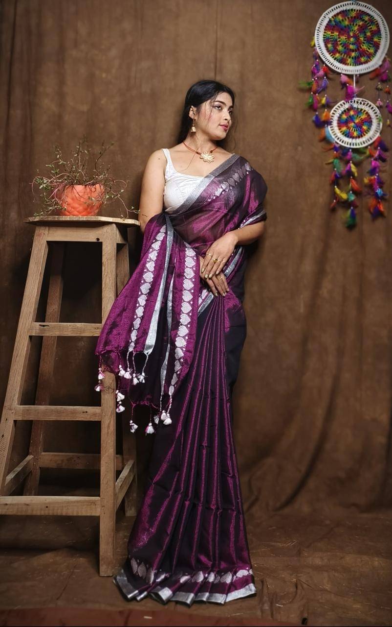 SARADA HANDLOOM Cotton Printed Saree With Unstitched Blouse Piece ( Purple ) SARADA HANDLOOM Cotton Printed Saree With Unstitched Blouse Piece ( Purple )