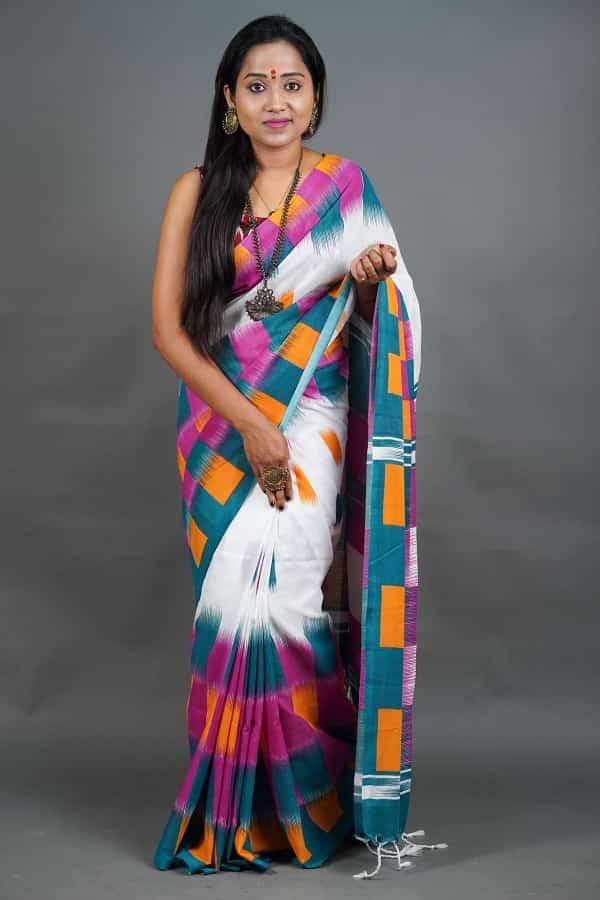 SARADA HANDLOOM Cotton Self Design Saree With Unstitched Blouse Piece ( White ) SARADA HANDLOOM Cotton Self Design Saree With Unstitched Blouse Piece ( White )