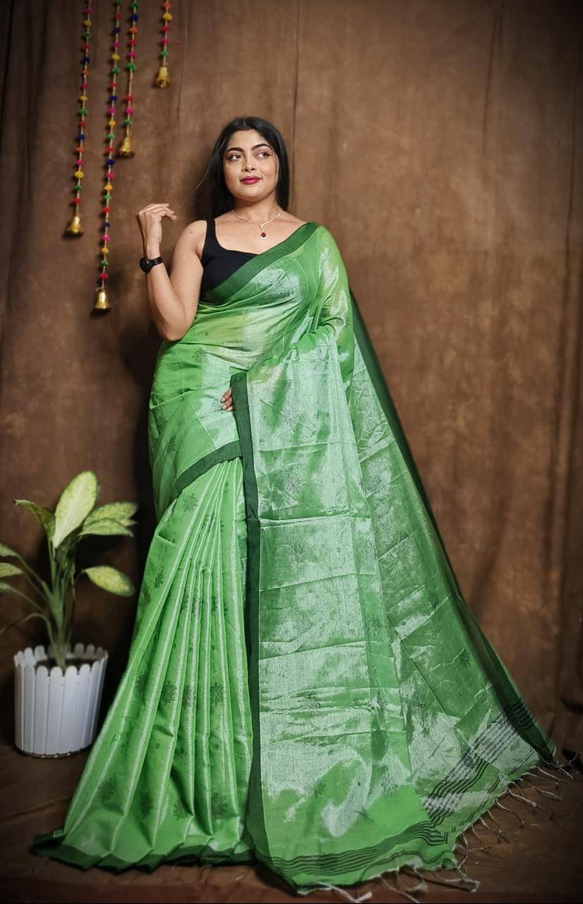     			SARADA HANDLOOM Cotton Solid Saree With Unstitched Blouse Piece ( Green )