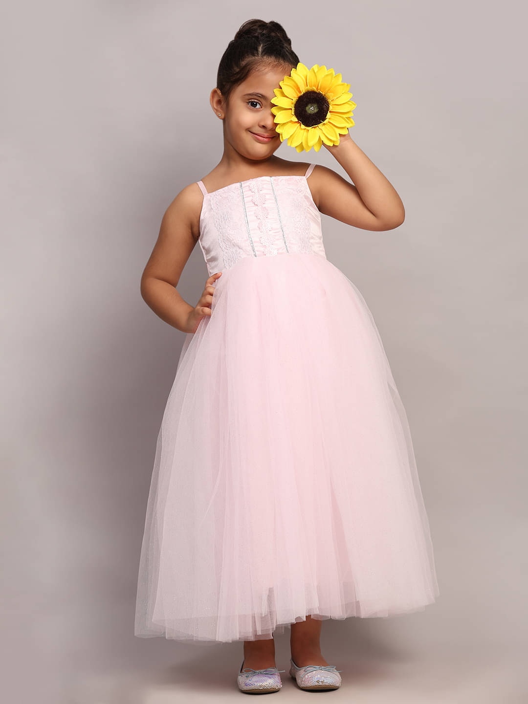 Toy Balloon Kids Net Gown For Girls ( Pack of 1 , Baby Pink ) Toy Balloon Kids Net Gown For Girls ( Pack of 1 , Baby Pink )