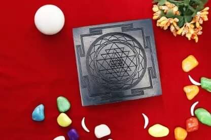     			YASH GEMS Wood Yantra