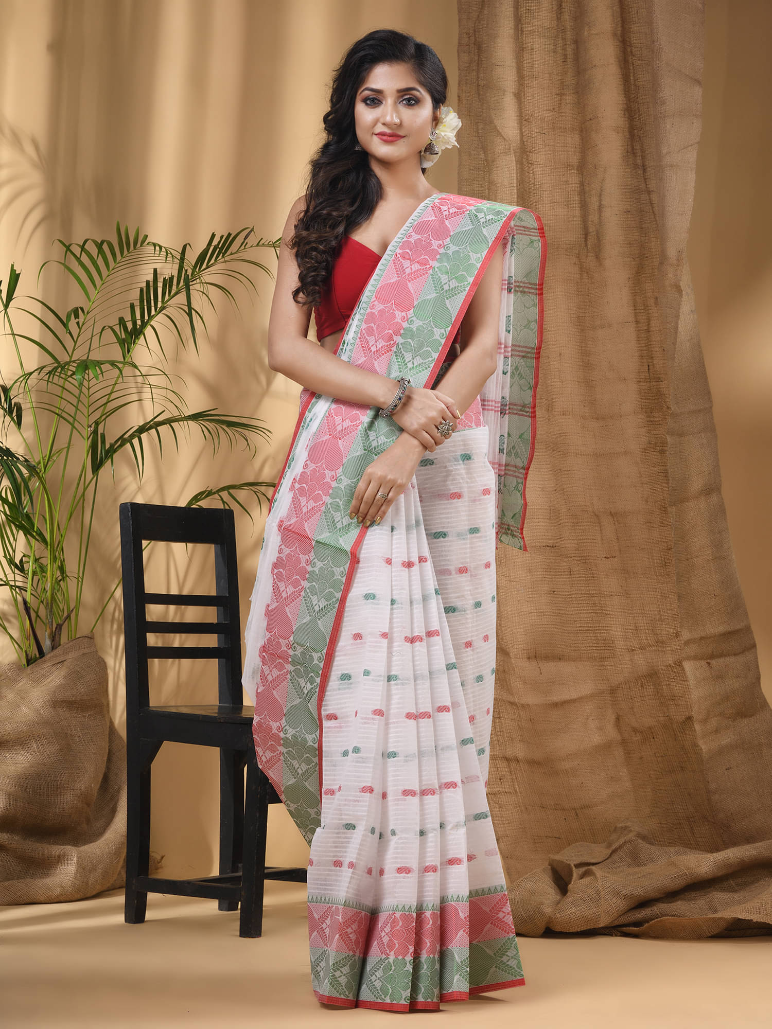     			Desh Bidesh Cotton Embroidered Saree Without Blouse Piece ( Red )