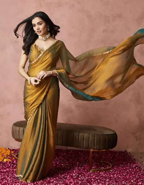     			OMICRON FAB Organza Solid Saree With Unstitched Blouse Piece ( Yellow )