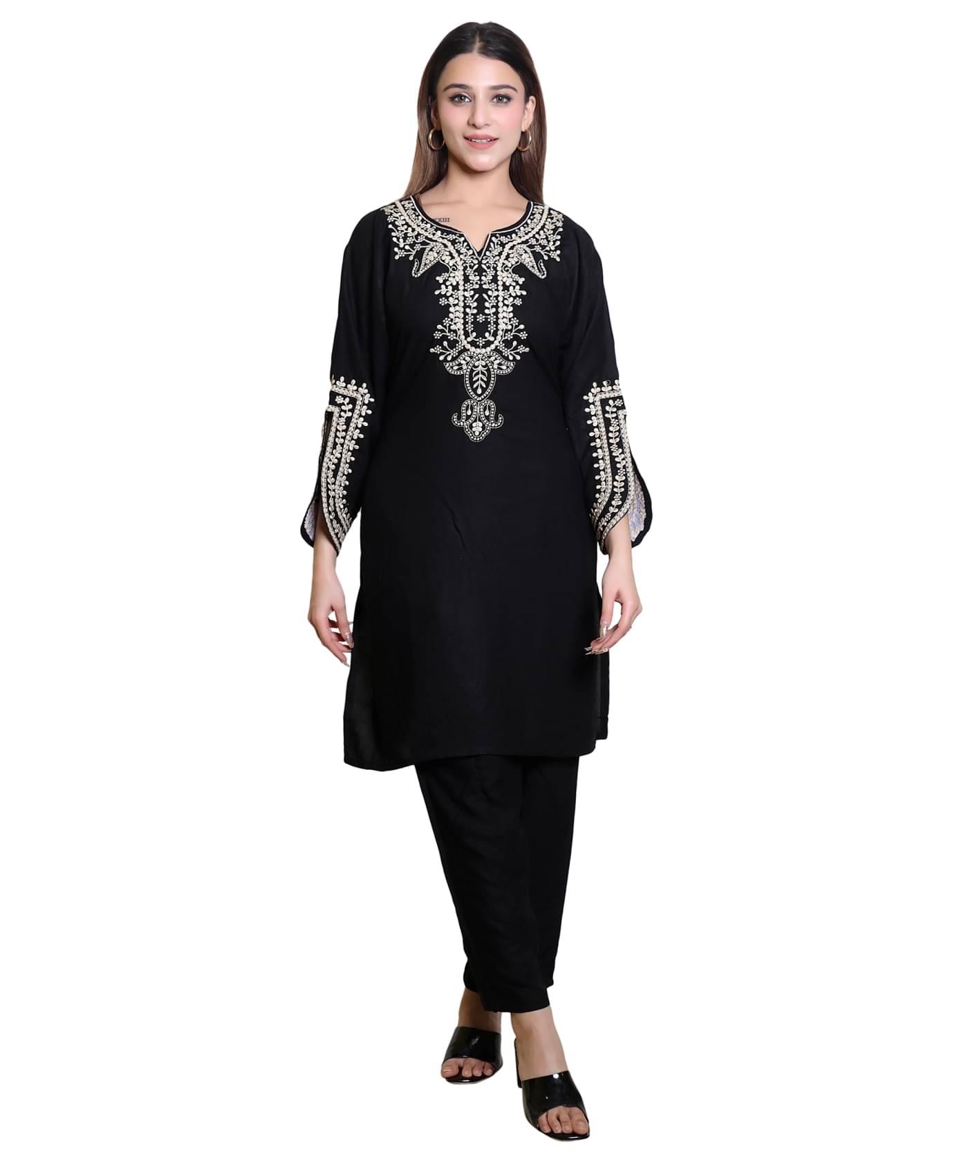     			HeteShe Cotton Embroidered Kurti With Pants Women's Stitched Salwar Suit - Black ( Pack of 1 )