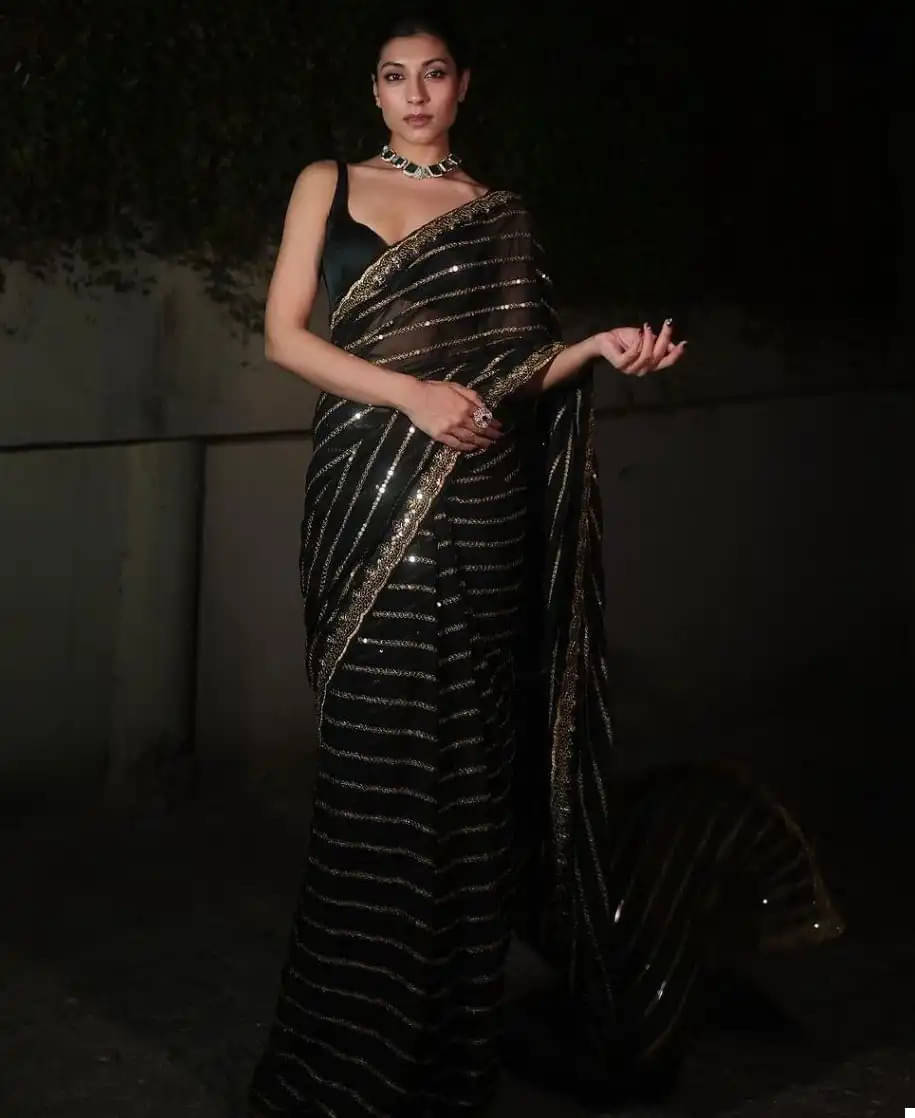 JULEE Georgette Embellished Saree With Unstitched Blouse Piece ( Black ) JULEE Georgette Embellished Saree With Unstitched Blouse Piece ( Black )