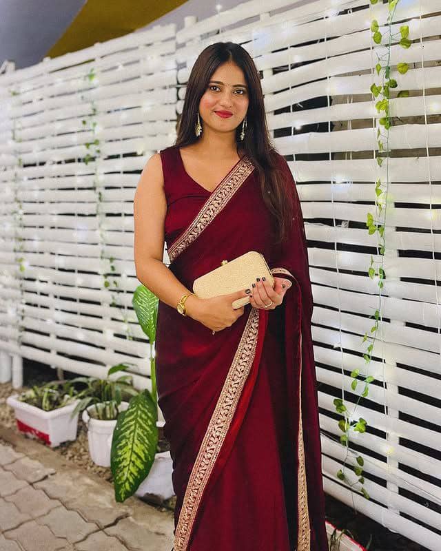 Nil Madhav Art Silk Blend Embellished Saree With Unstitched Blouse Piece ( Red ) - Sarees | Buy online on ZillyBuy