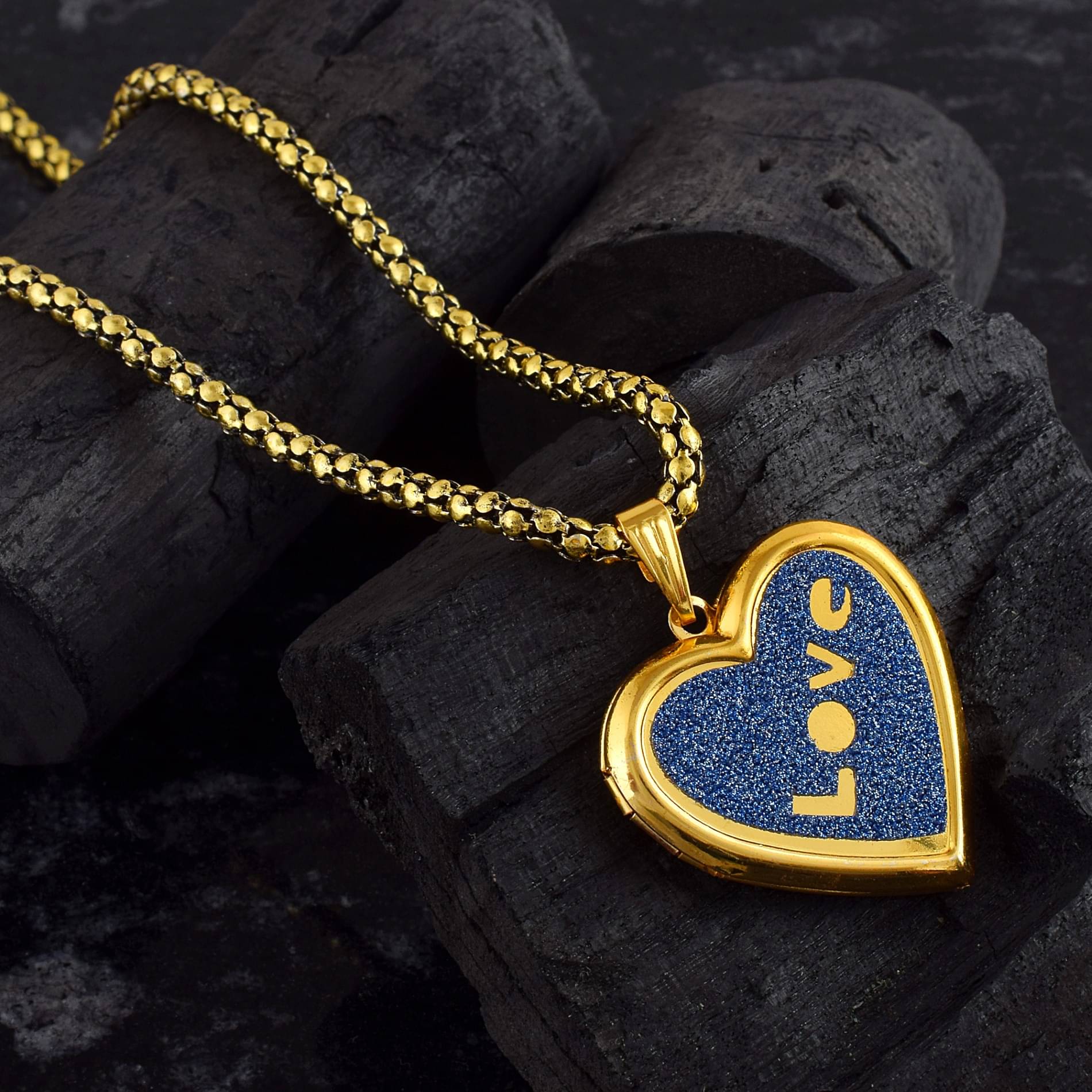 ADMIER Blue Pendant set ( Pack of 1 ) ADMIER Blue Pendant set ( Pack of 1 )