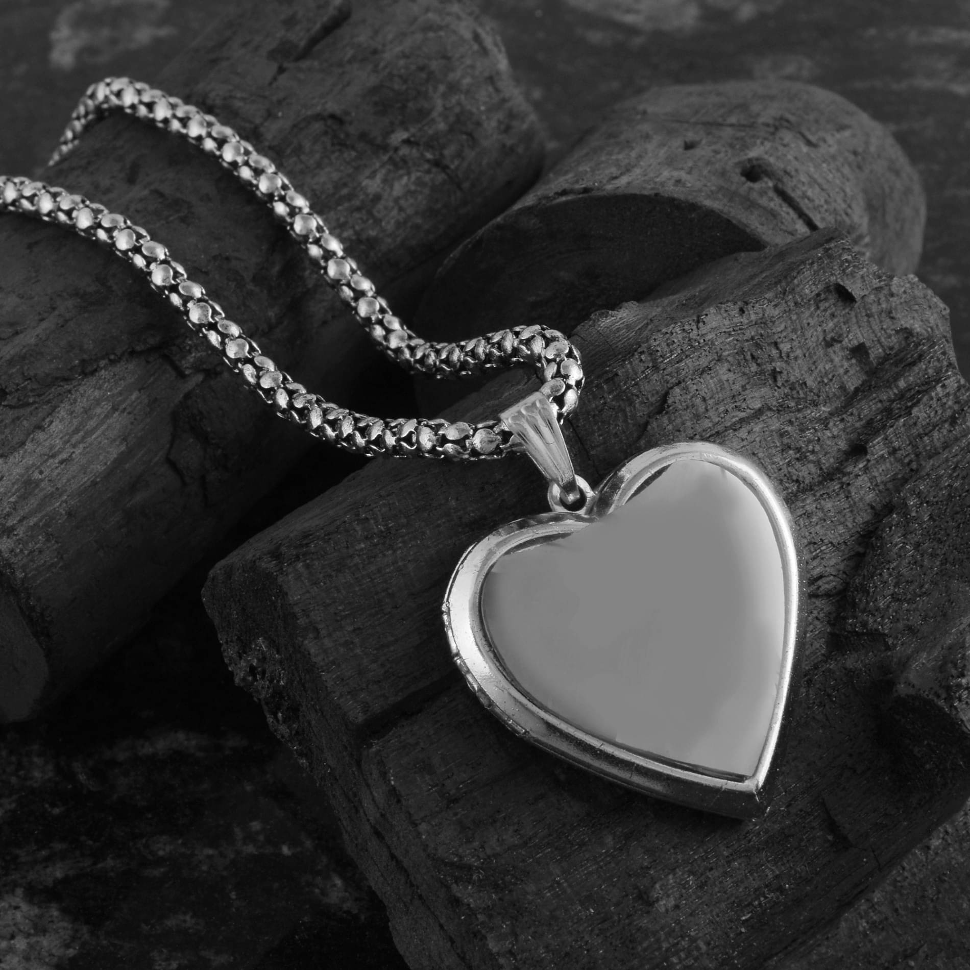     			ADMIER Silver Pendant set ( Pack of 1 )